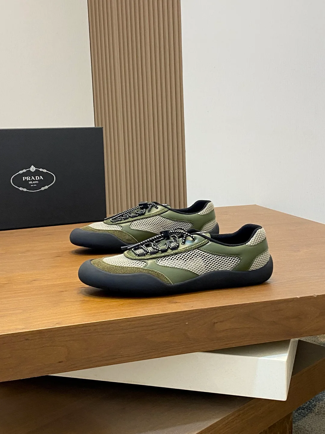 Кроссовки Мужские Prada 12842902