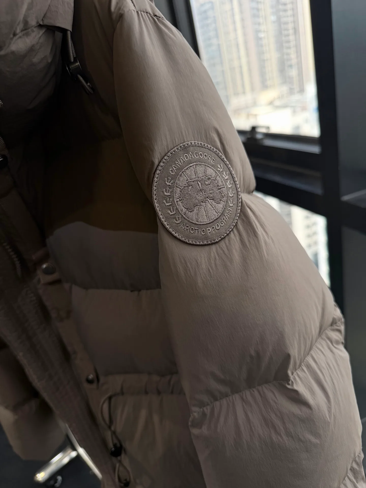 Куртки И Пуховики Женские Canada Goose 19548744