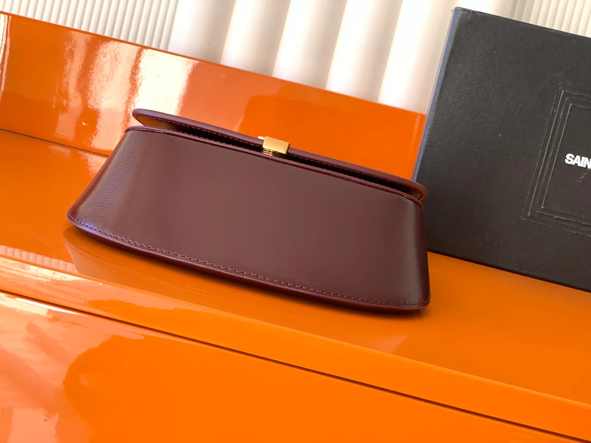 Сумки На Ремне Женские Saint Laurent 11309783