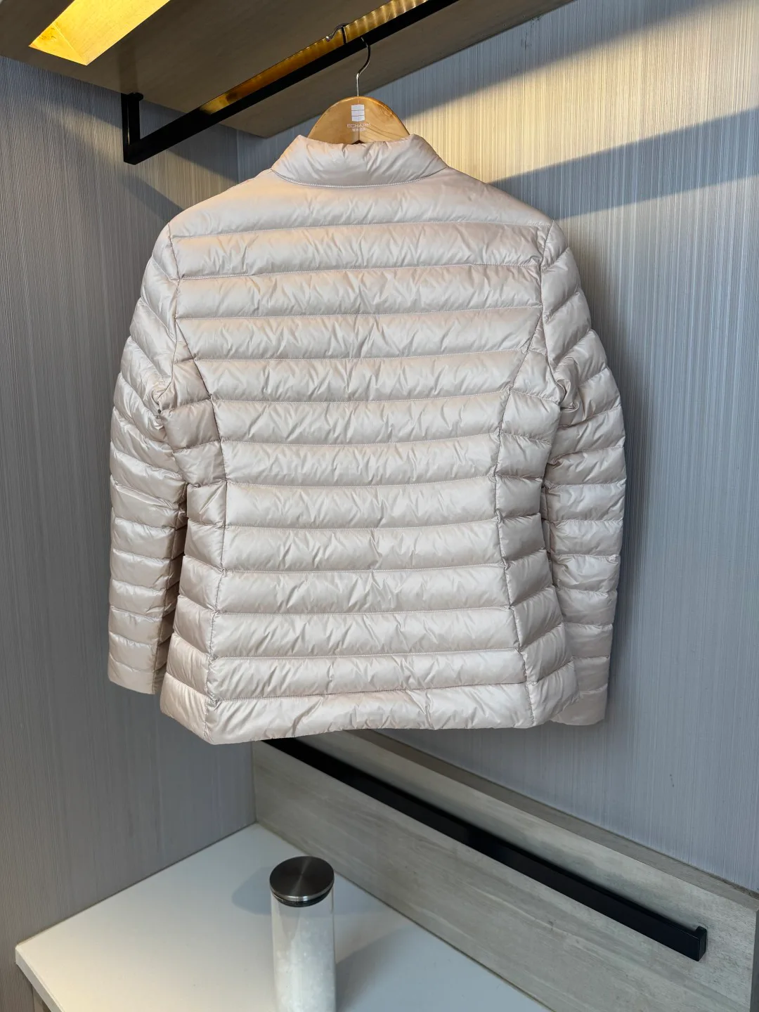 Куртки И Пуховики Женские Moncler 19074365