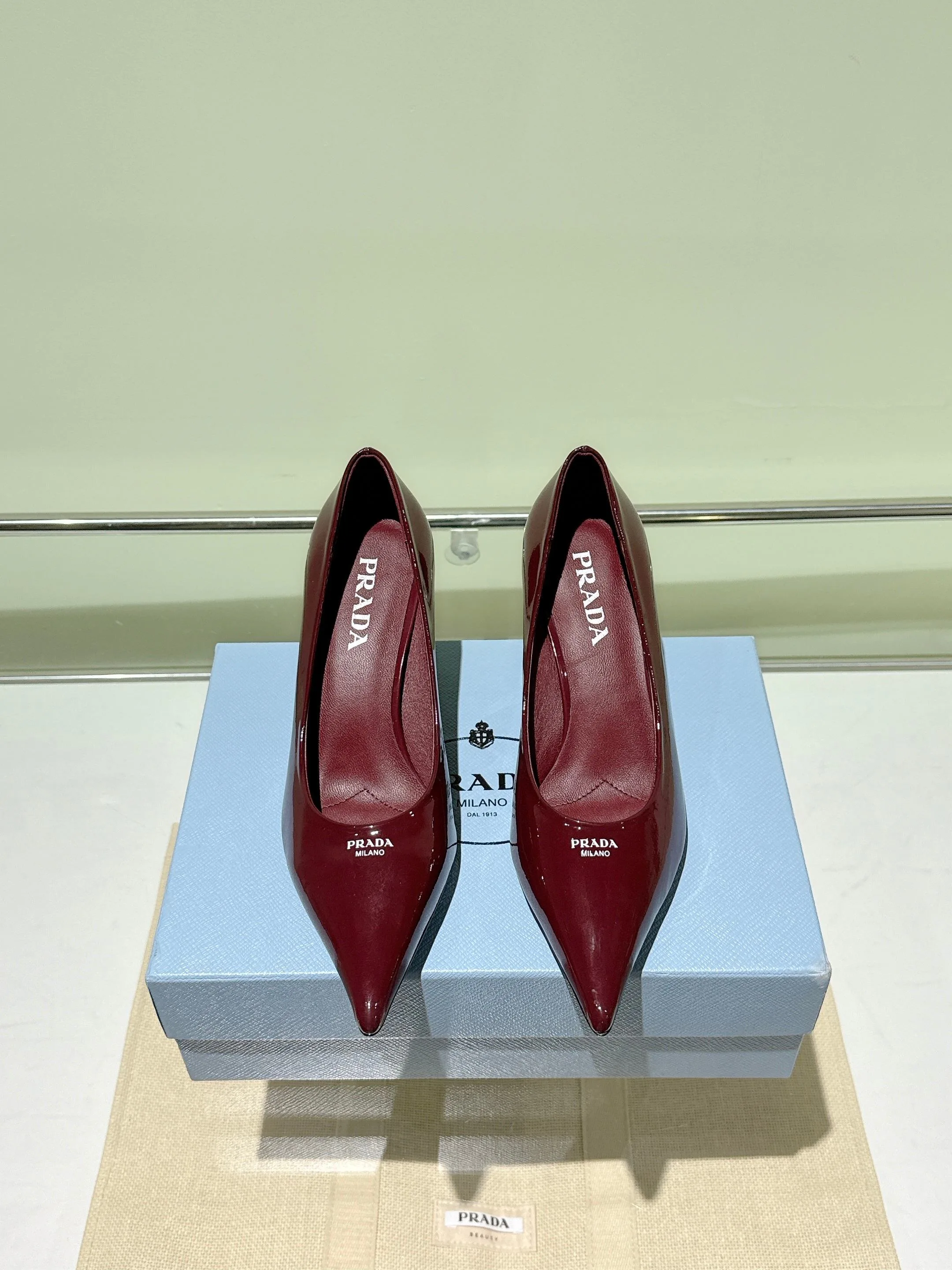 Туфли Женские Prada 18083944