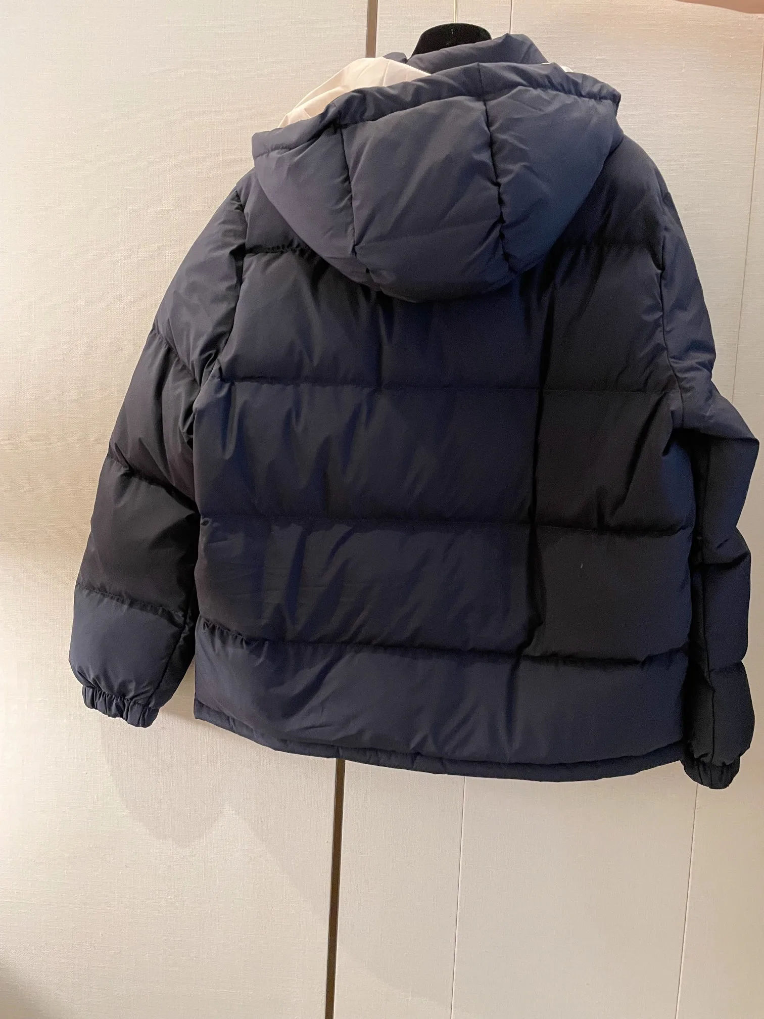 Куртки И Пуховики Женские Gucci 1144012