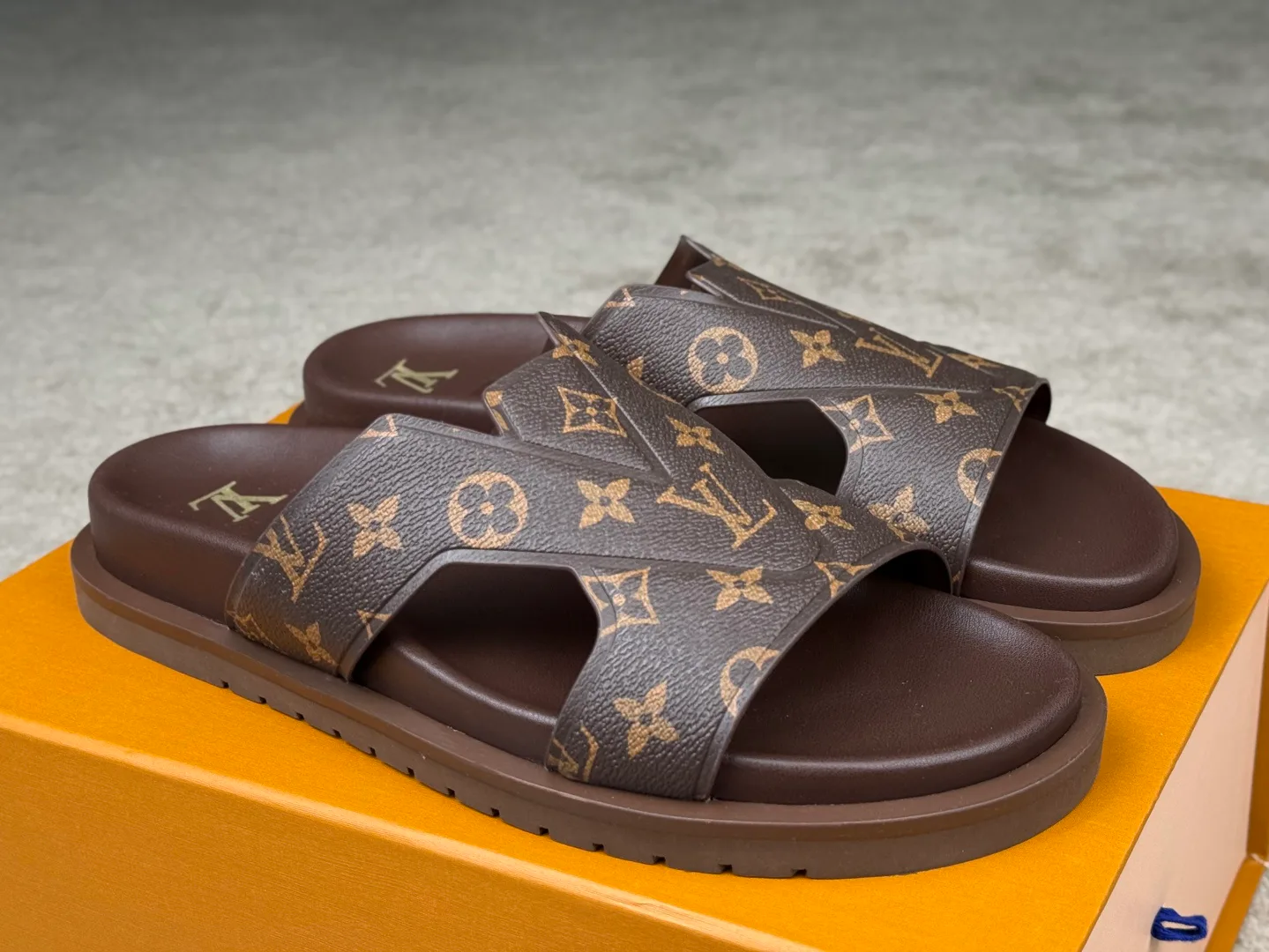 Сандалии Мужские Louis Vuitton 1893547