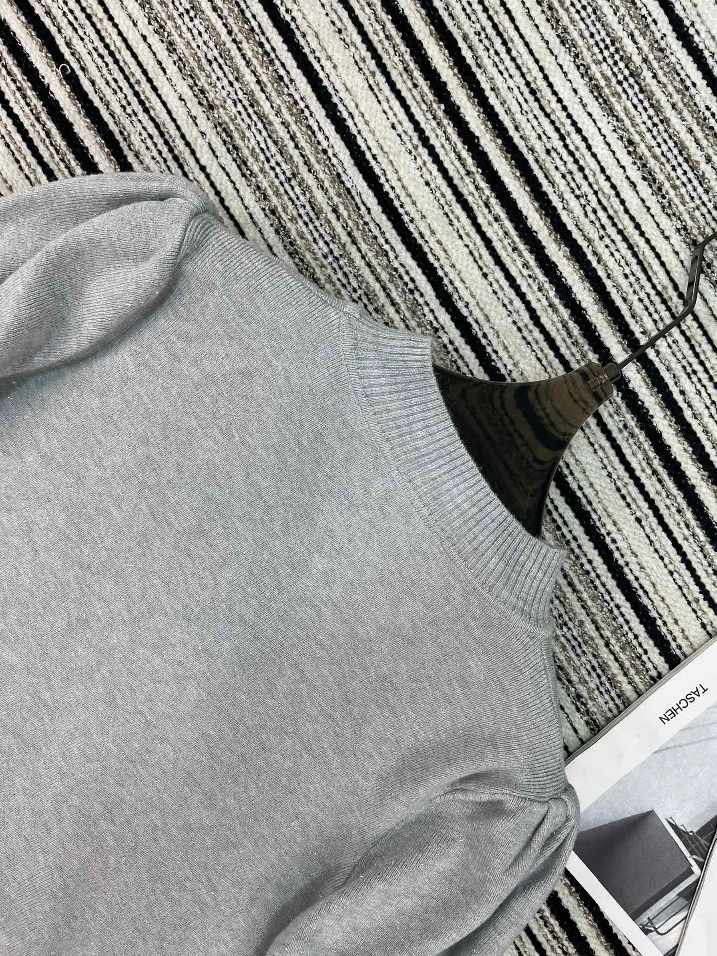 Топы Женские Chanel 11545317