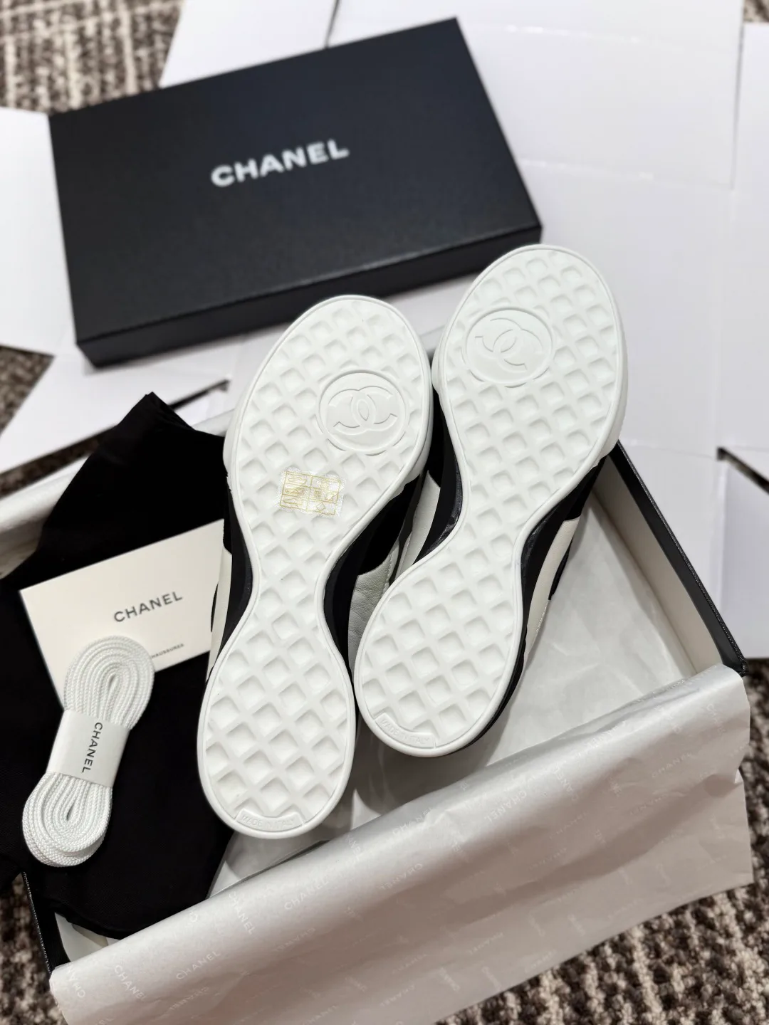 Кроссовки Женские Chanel 13454905