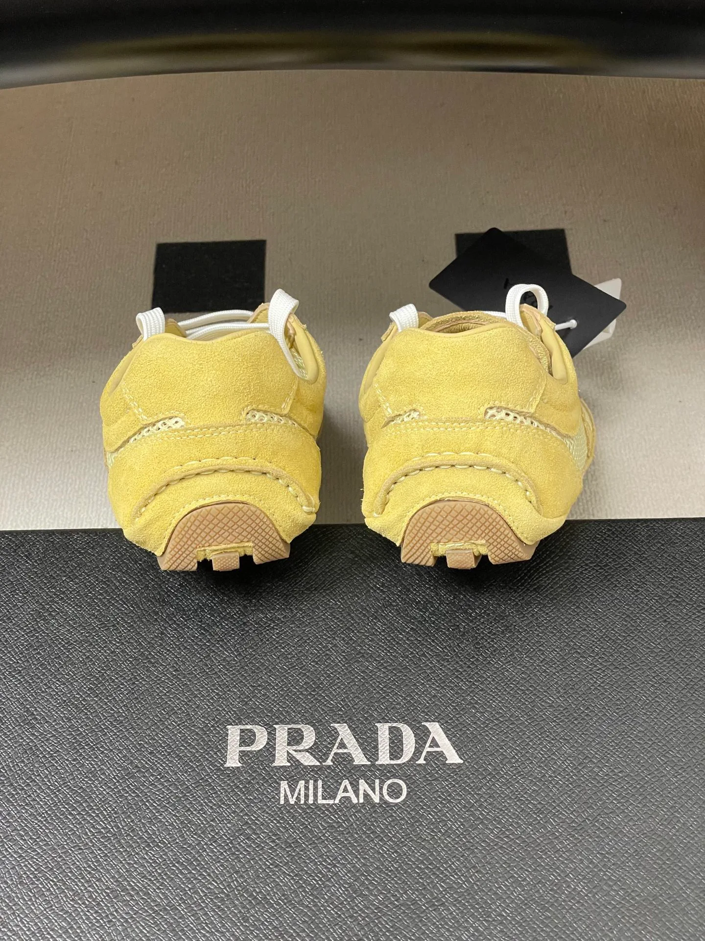 Кроссовки Женские Prada 11160232