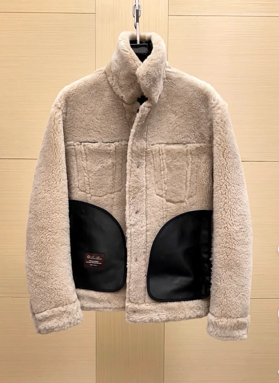 Кожаные Куртки И Дублёнки Женские Loro Piana 618511