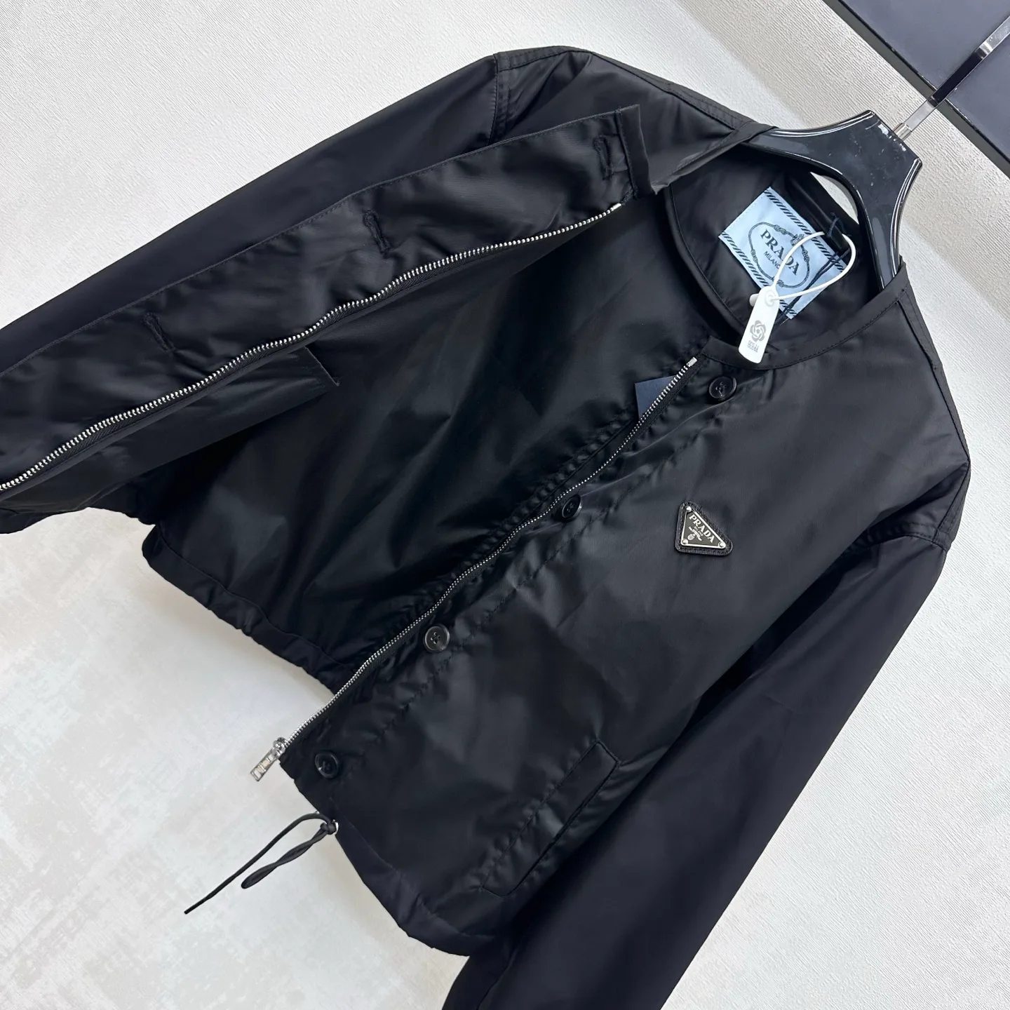 Куртки И Пуховики Женские Prada 19076712