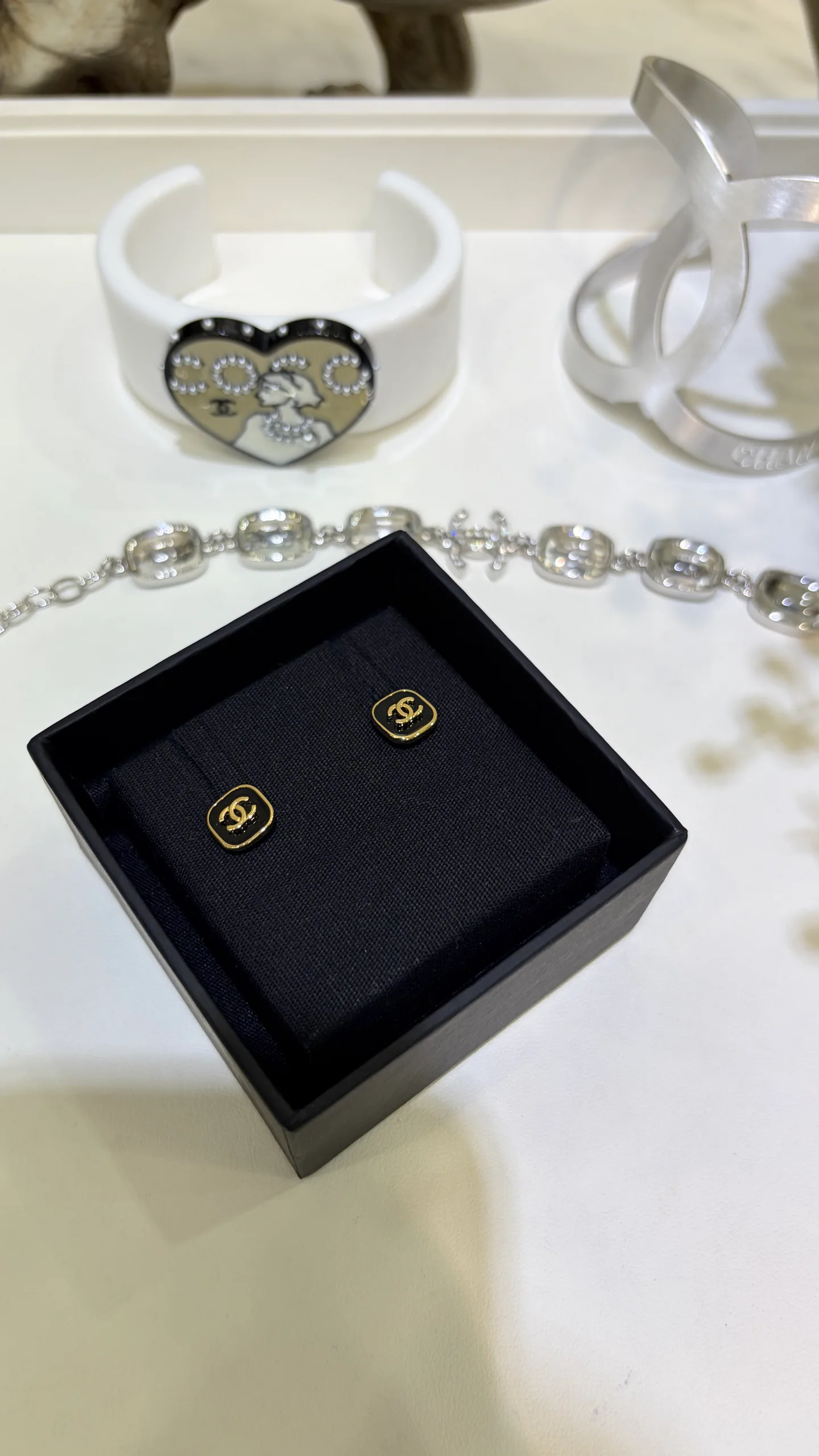 Бижутерия Chanel 18059084