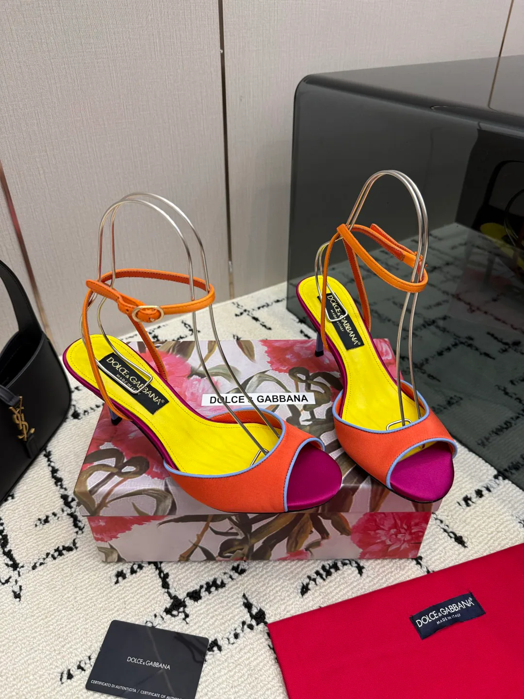 Босоножки Женские Dolce & Gabbana 18335963