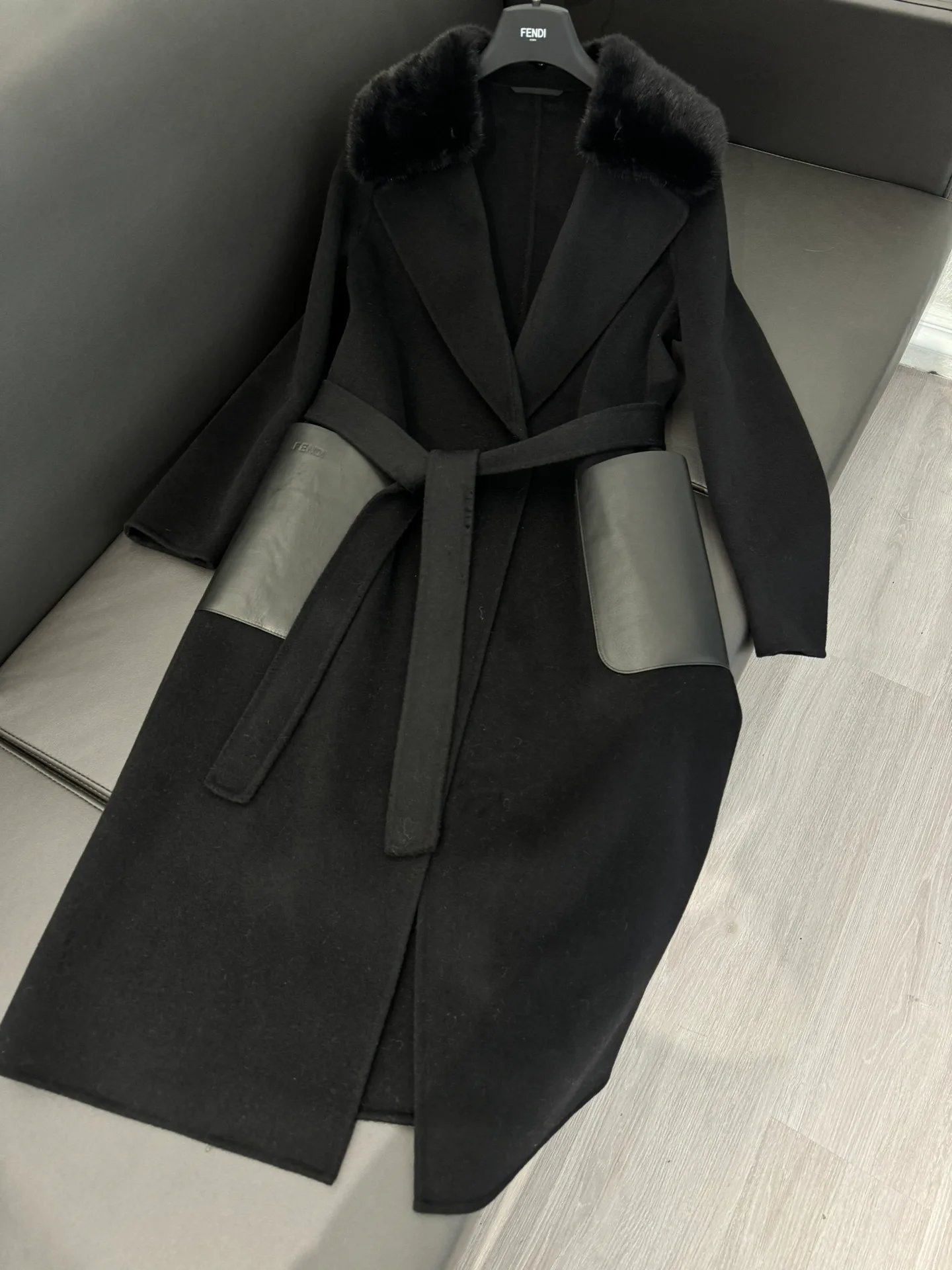 Пальто Женские Fendi 19743335