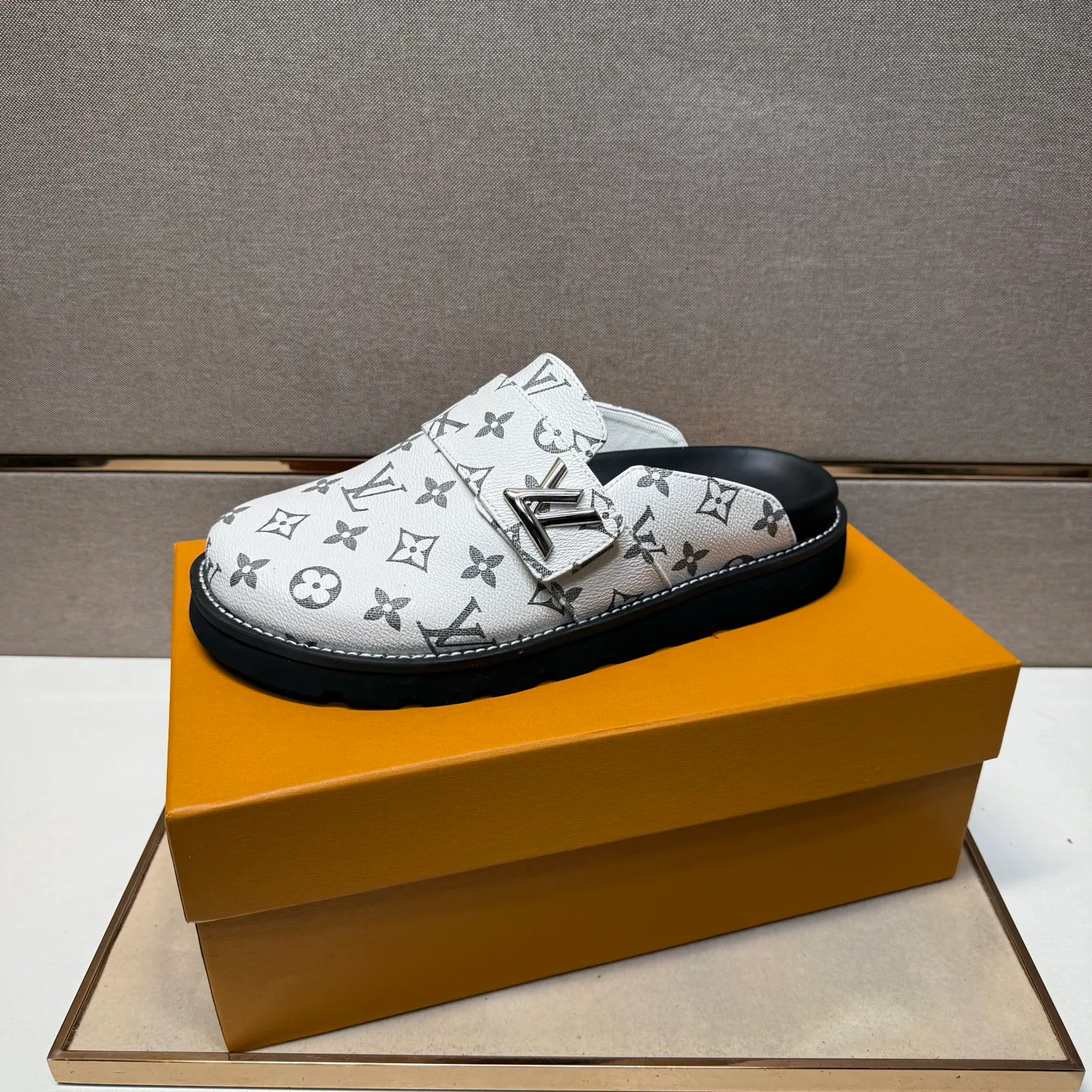 Мюли И Сабо Мужские Louis Vuitton 74102