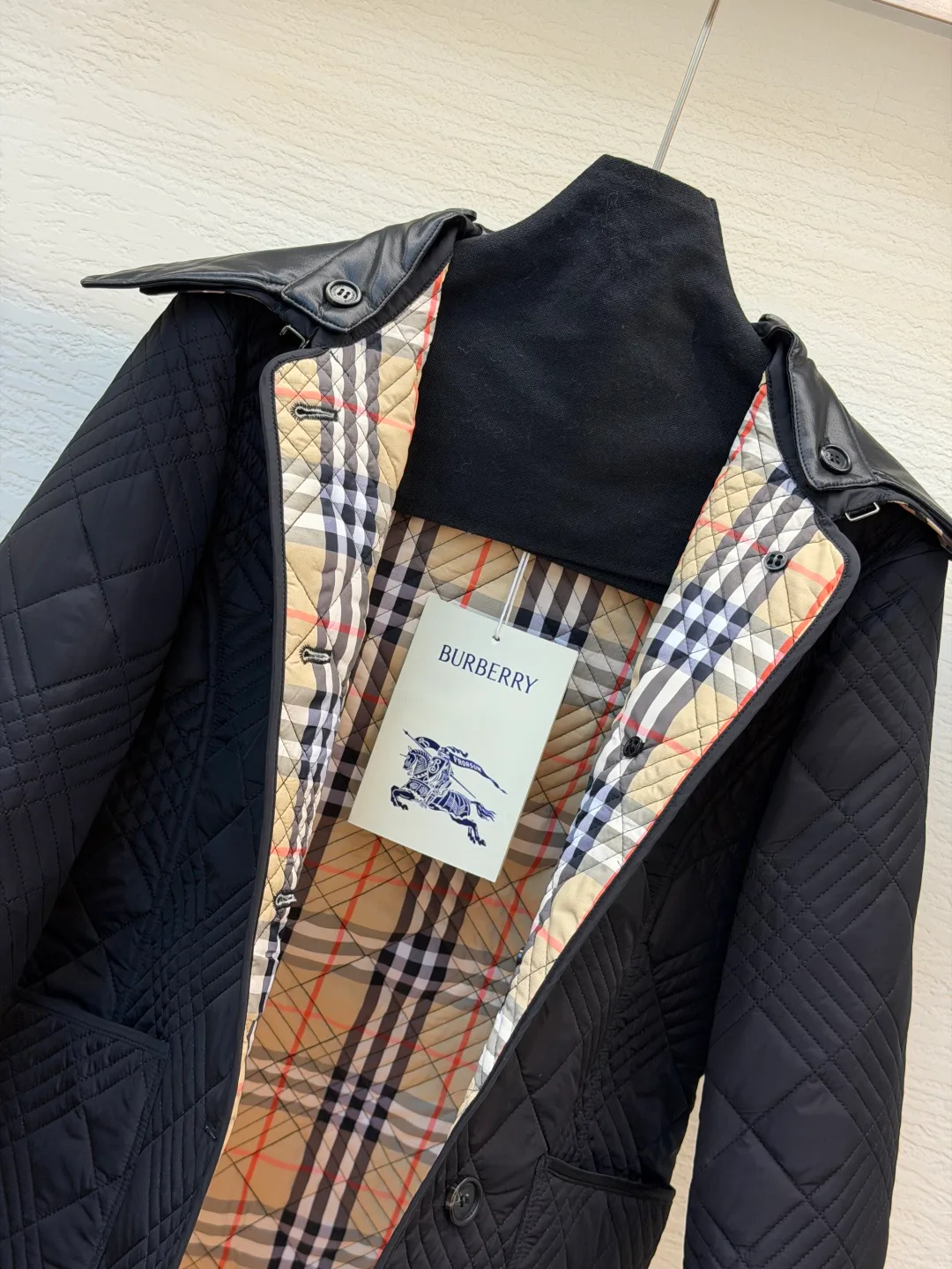 Куртки И Пуховики Женские Burberry 19038418