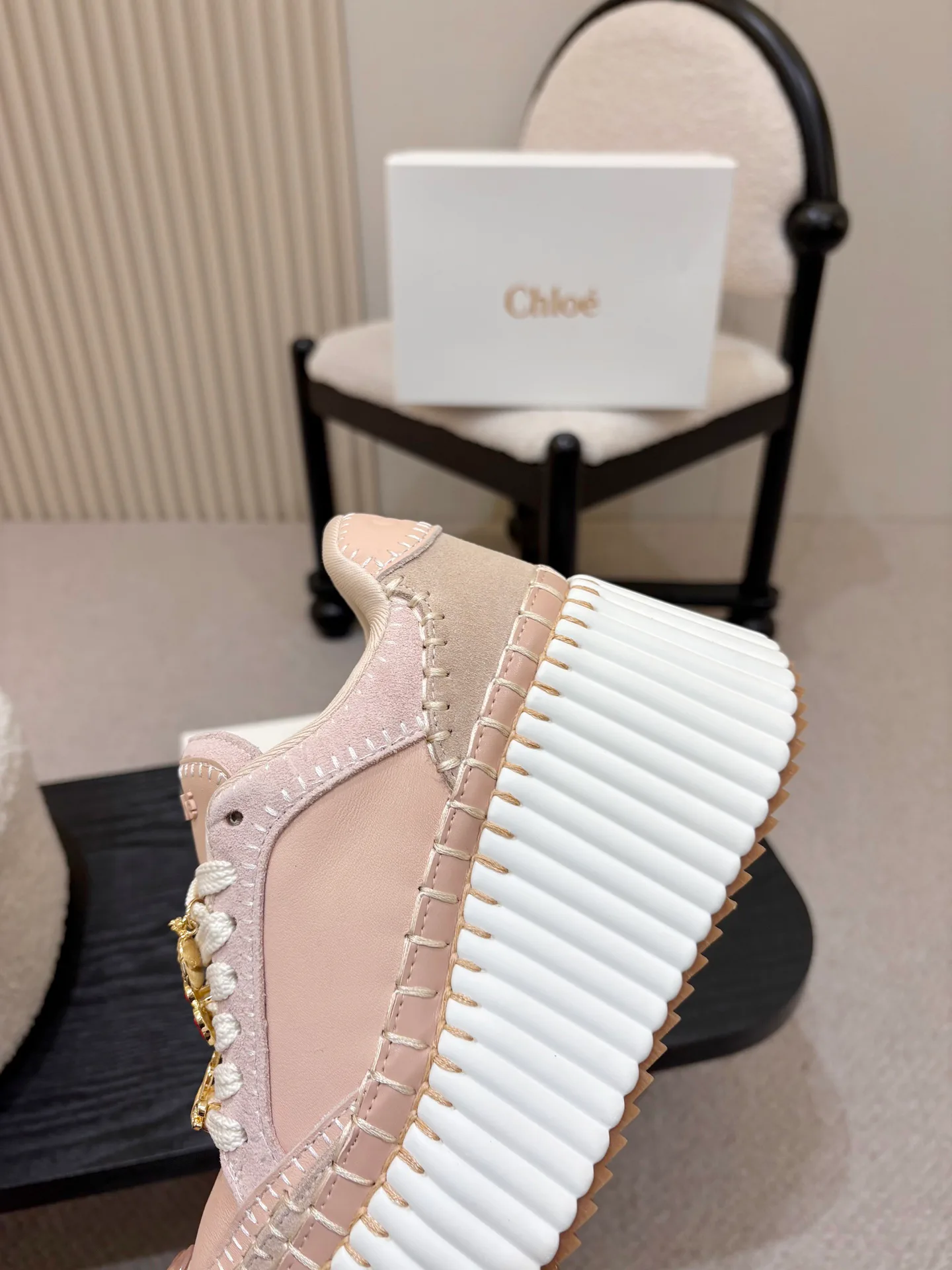 Кроссовки Женские Chloe 19367983