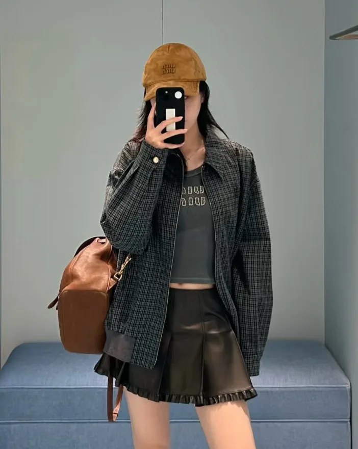 Куртки И Пуховики Женские Miu Miu 18108850