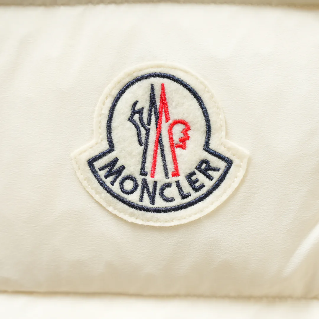 Жилеты Женские Moncler 18455959