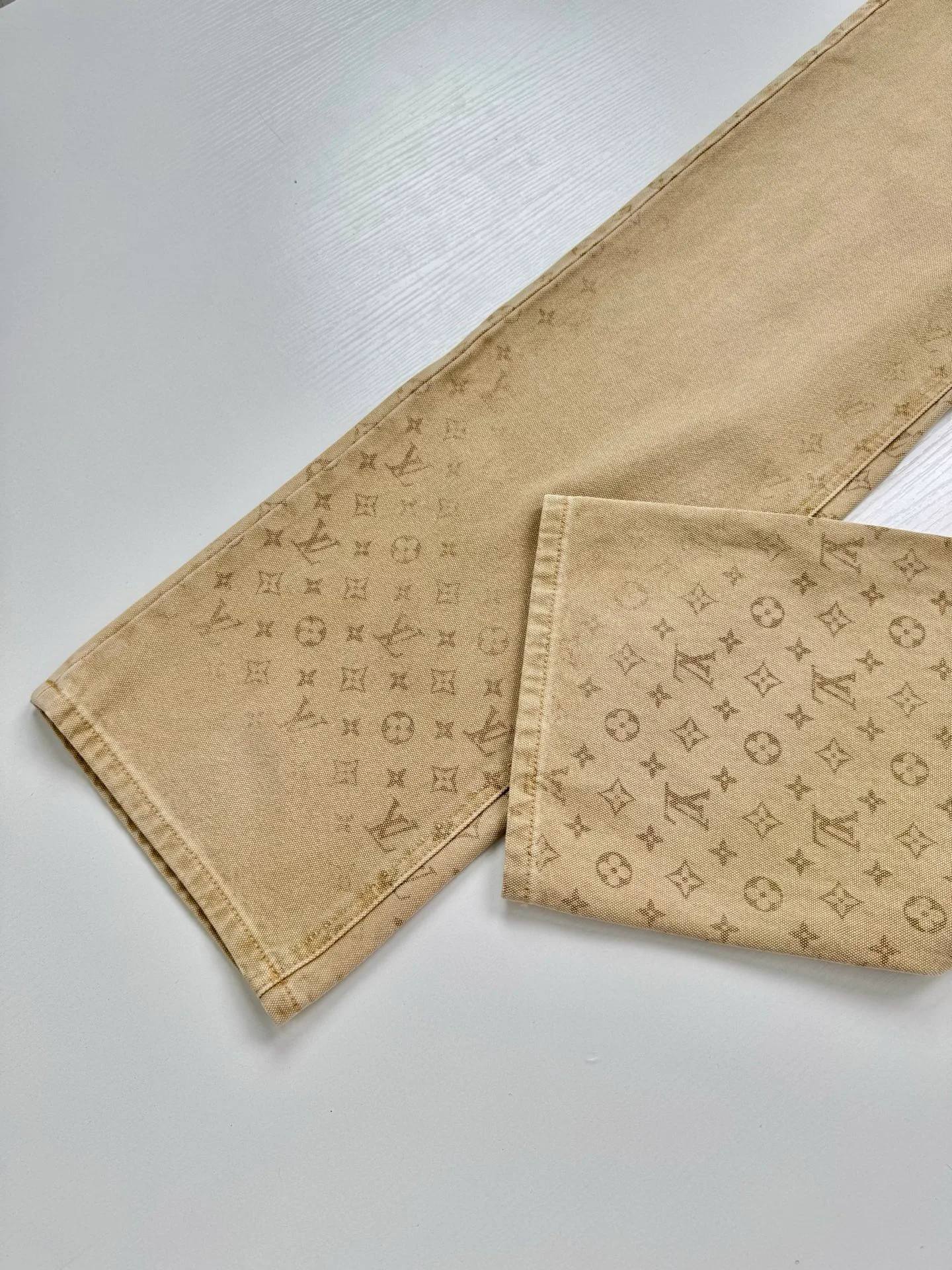 Джинсы Мужские Louis Vuitton 17585910