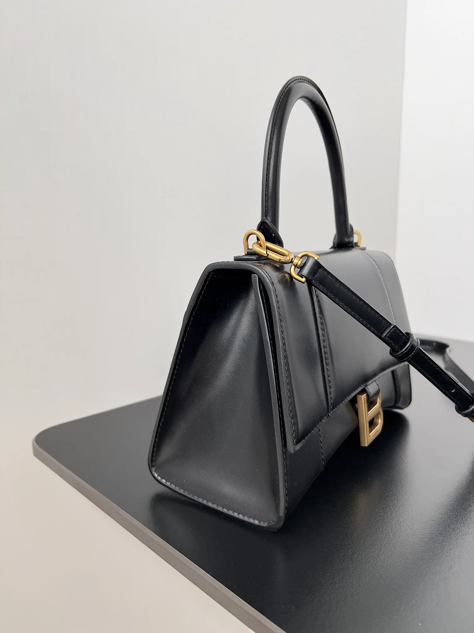 Сумки На Ремне Женские Balenciaga 217809