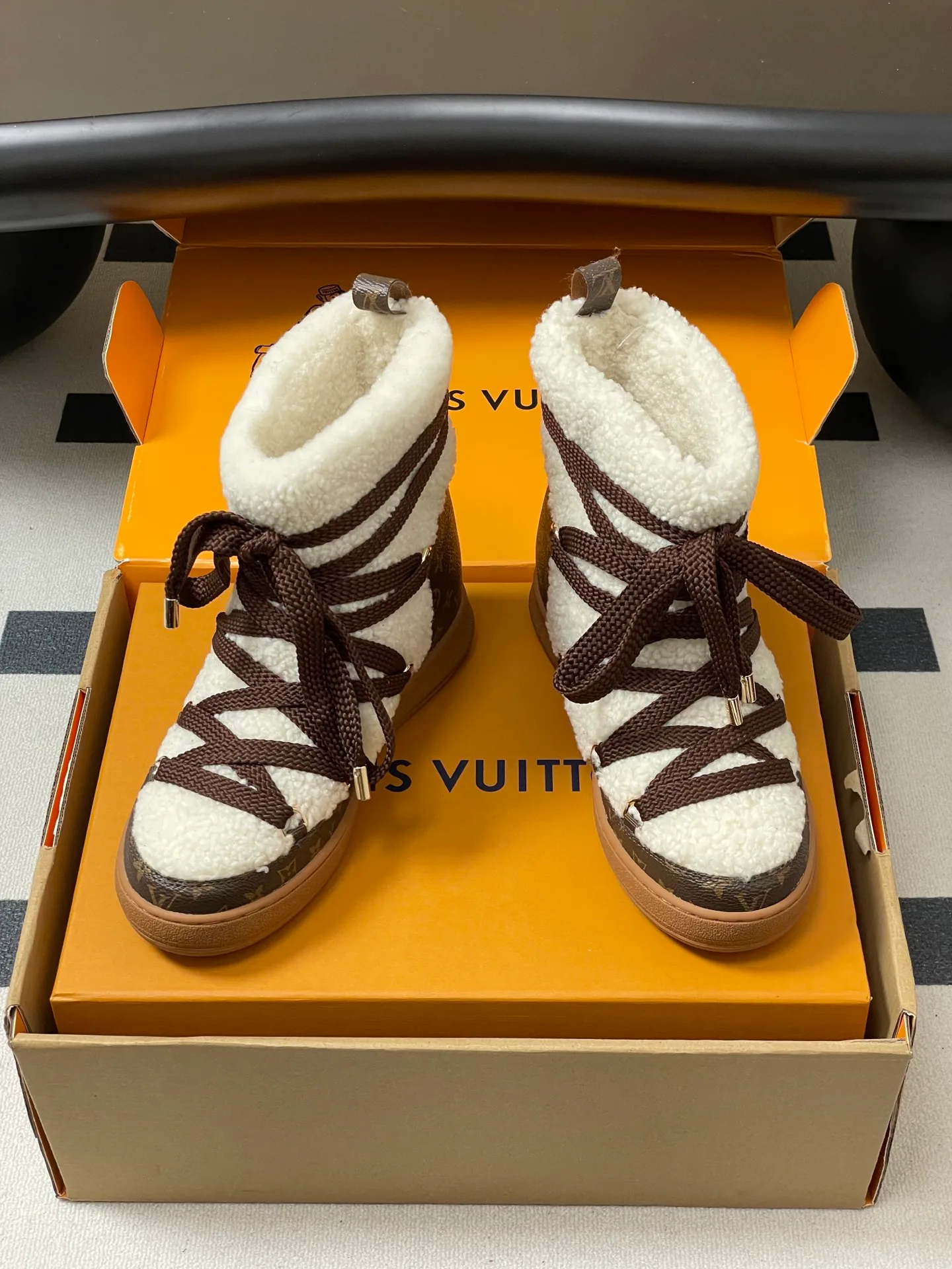 Угги Женские Louis Vuitton 668677