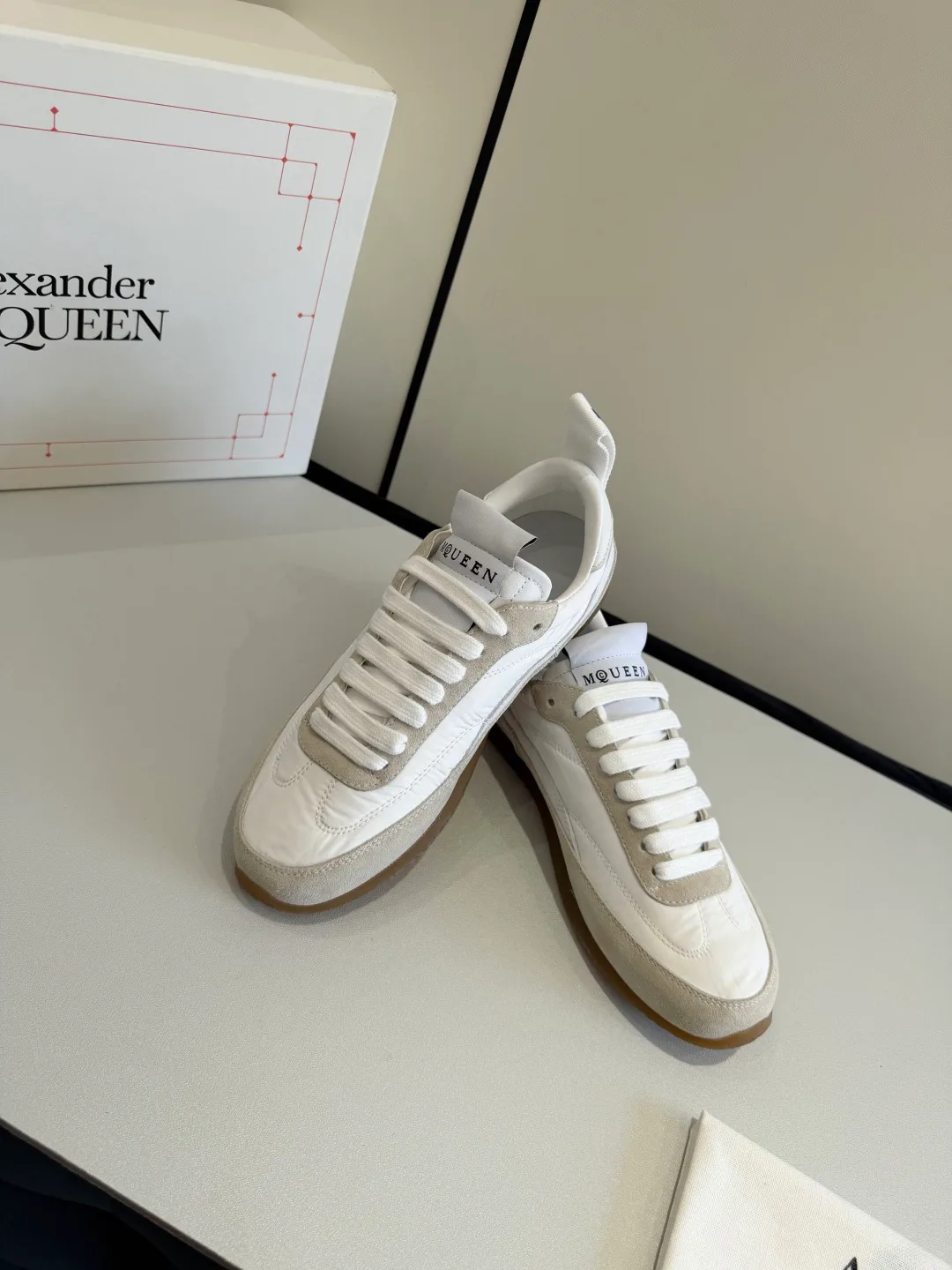 Кроссовки Женские Alexander Mcqueen 1854330