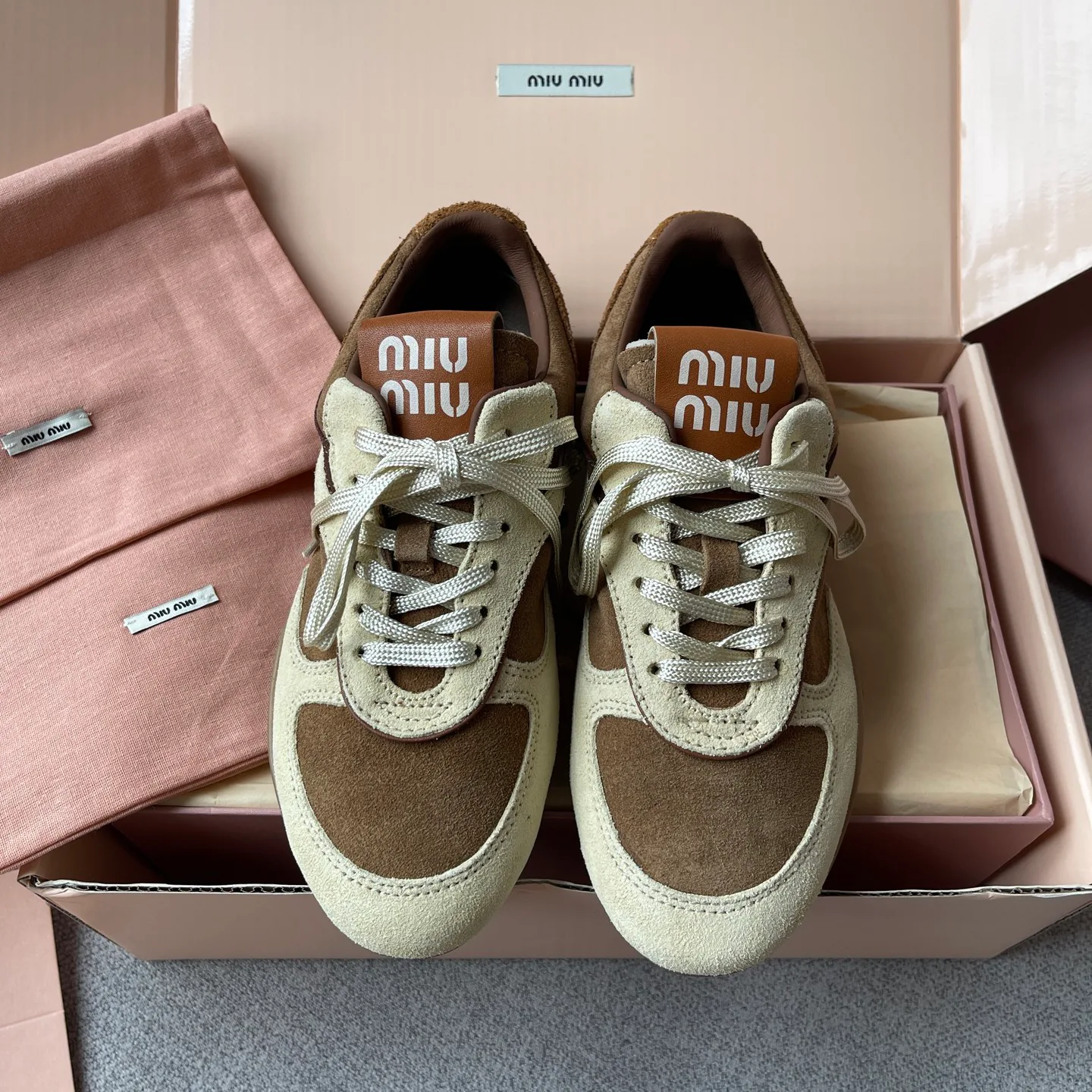 Кроссовки Женские Miu Miu 18066333