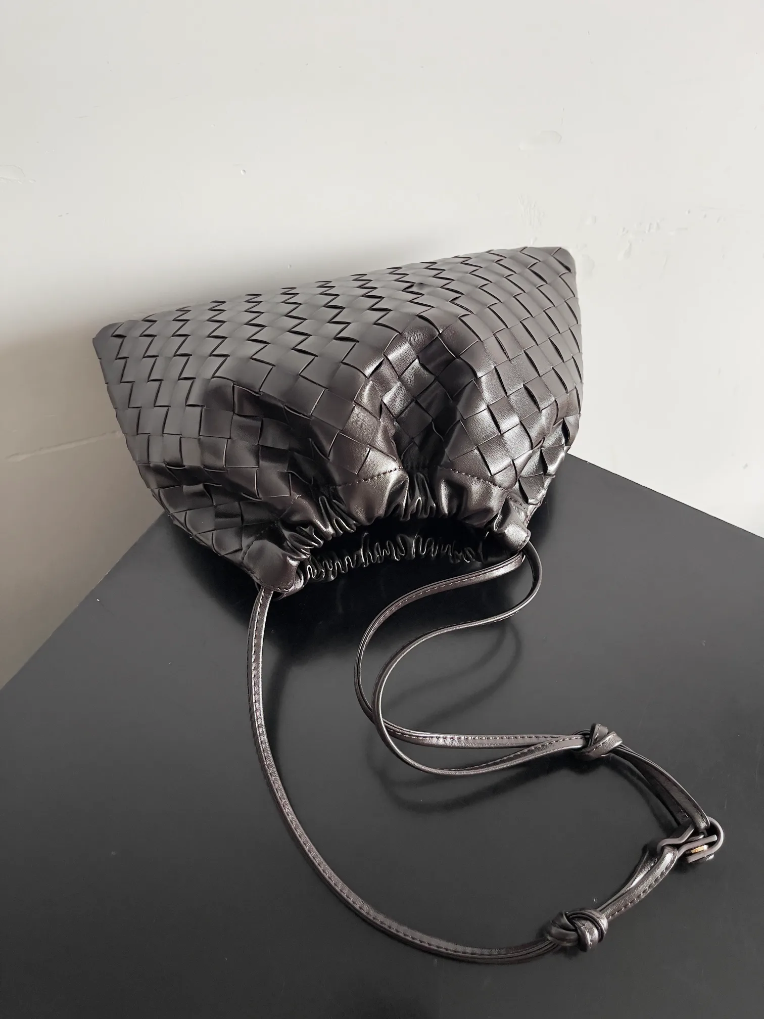 Сумки На Ремне Женские Bottega Veneta 11255476