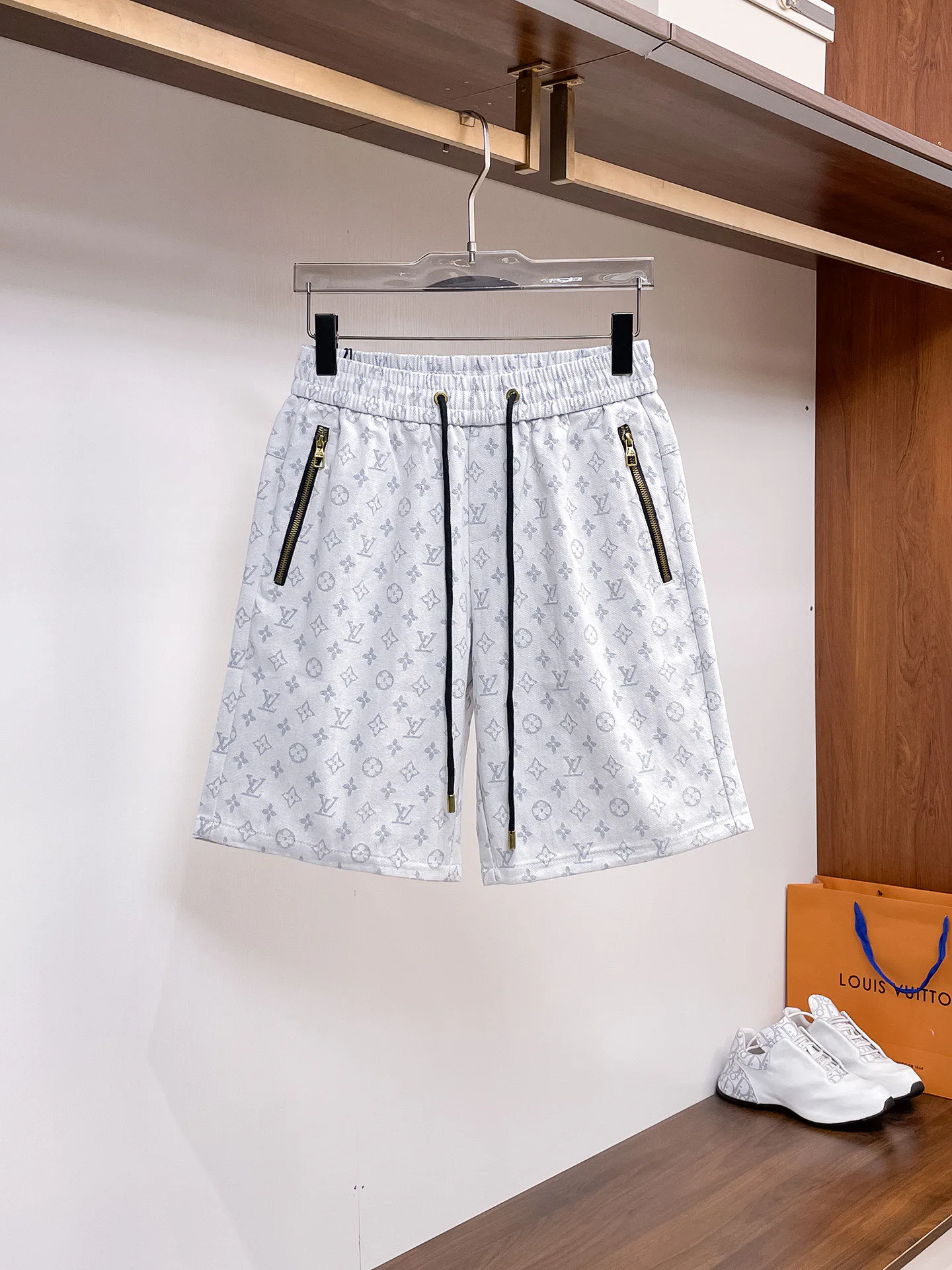 Шорты Мужские Louis Vuitton 13417577