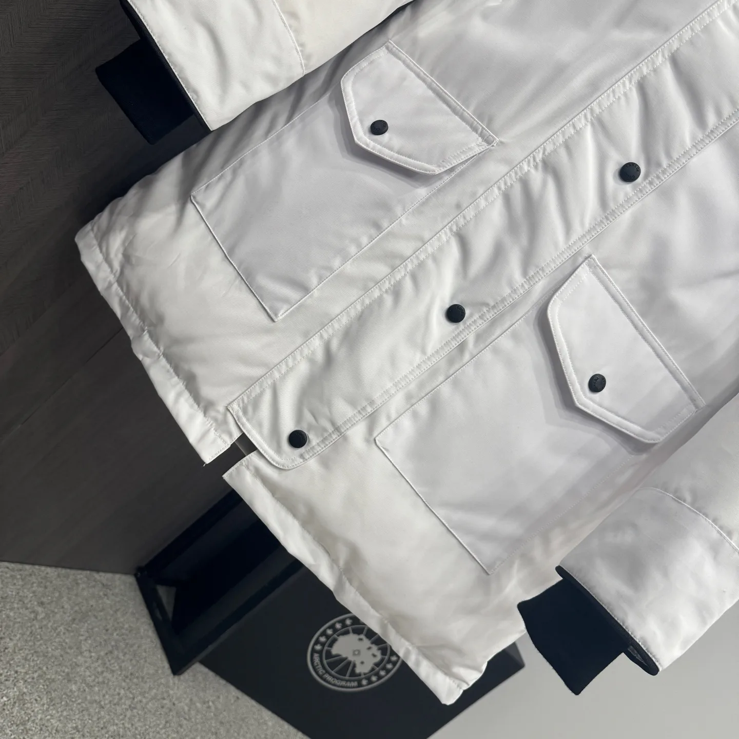 Куртки И Пуховики Женские Canada Goose 18845566