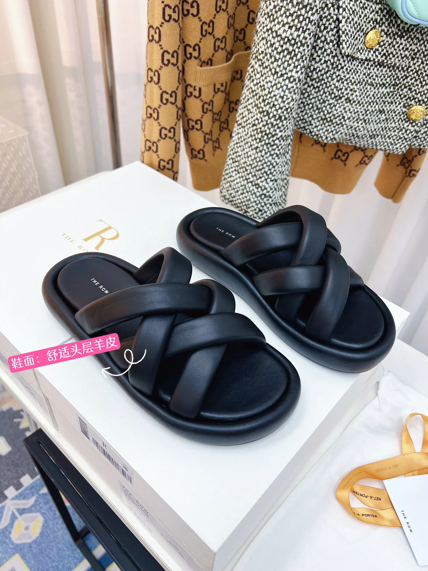 Шлепанцы Женские The Row 16910