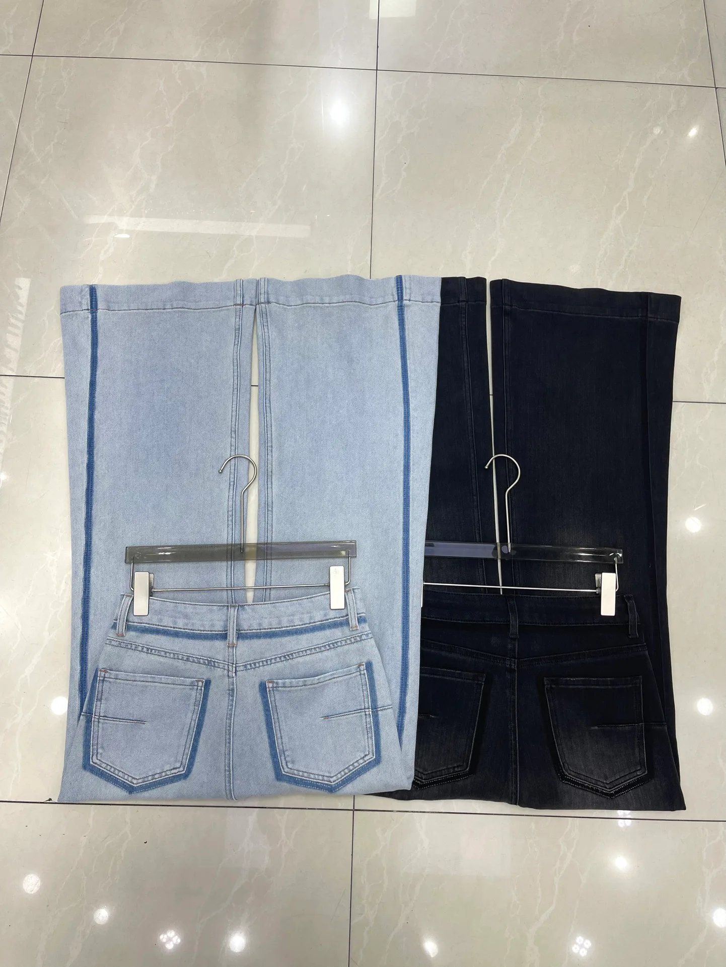 Джинсы Женские Christian Dior 13194702