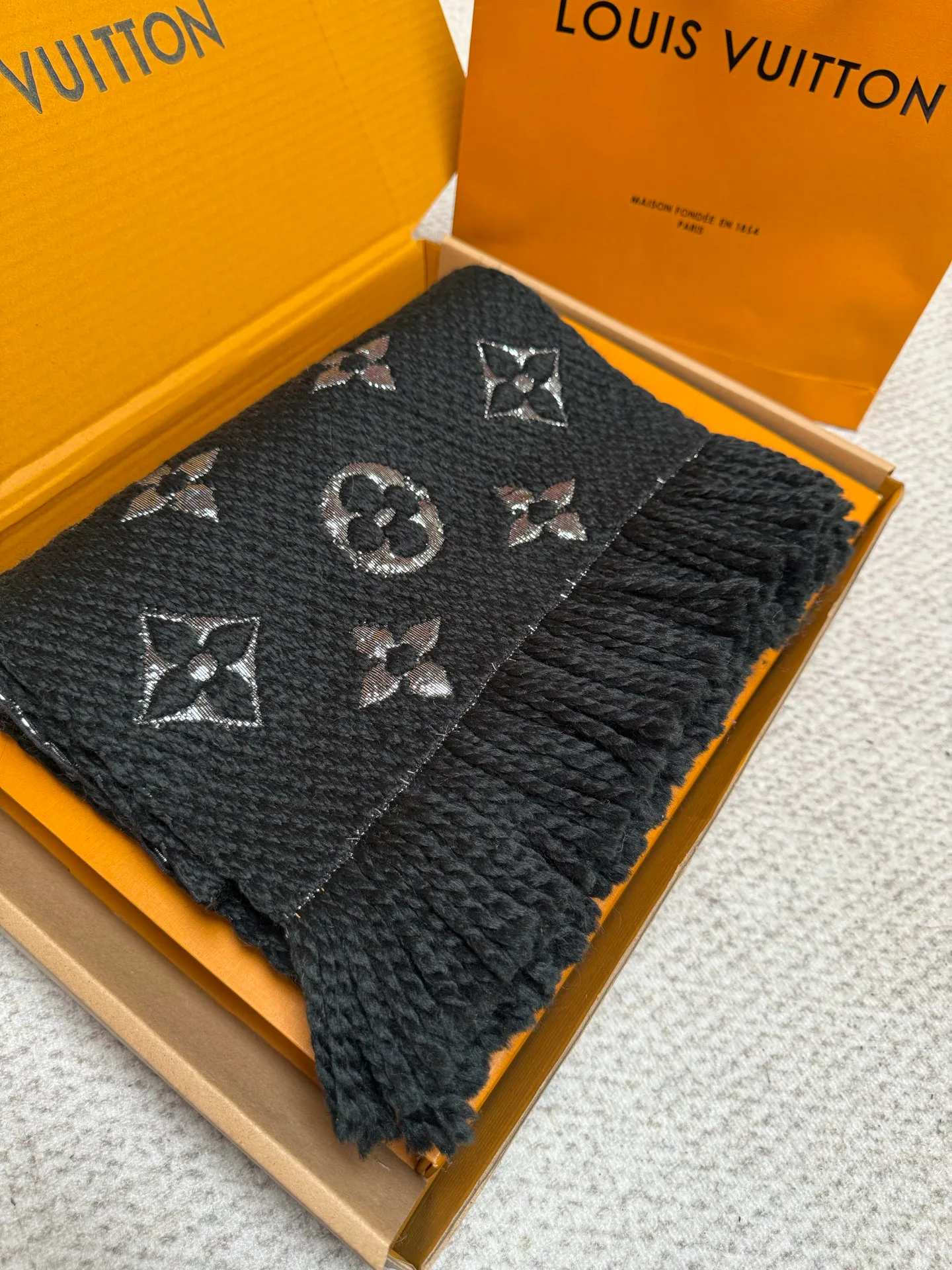 Шарфы Louis Vuitton 351388