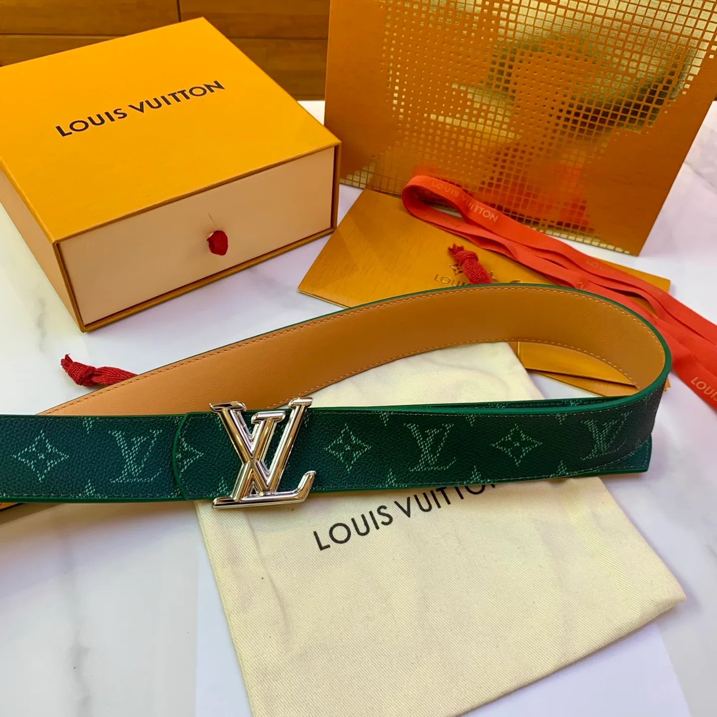 Ремни Louis Vuitton 17725239