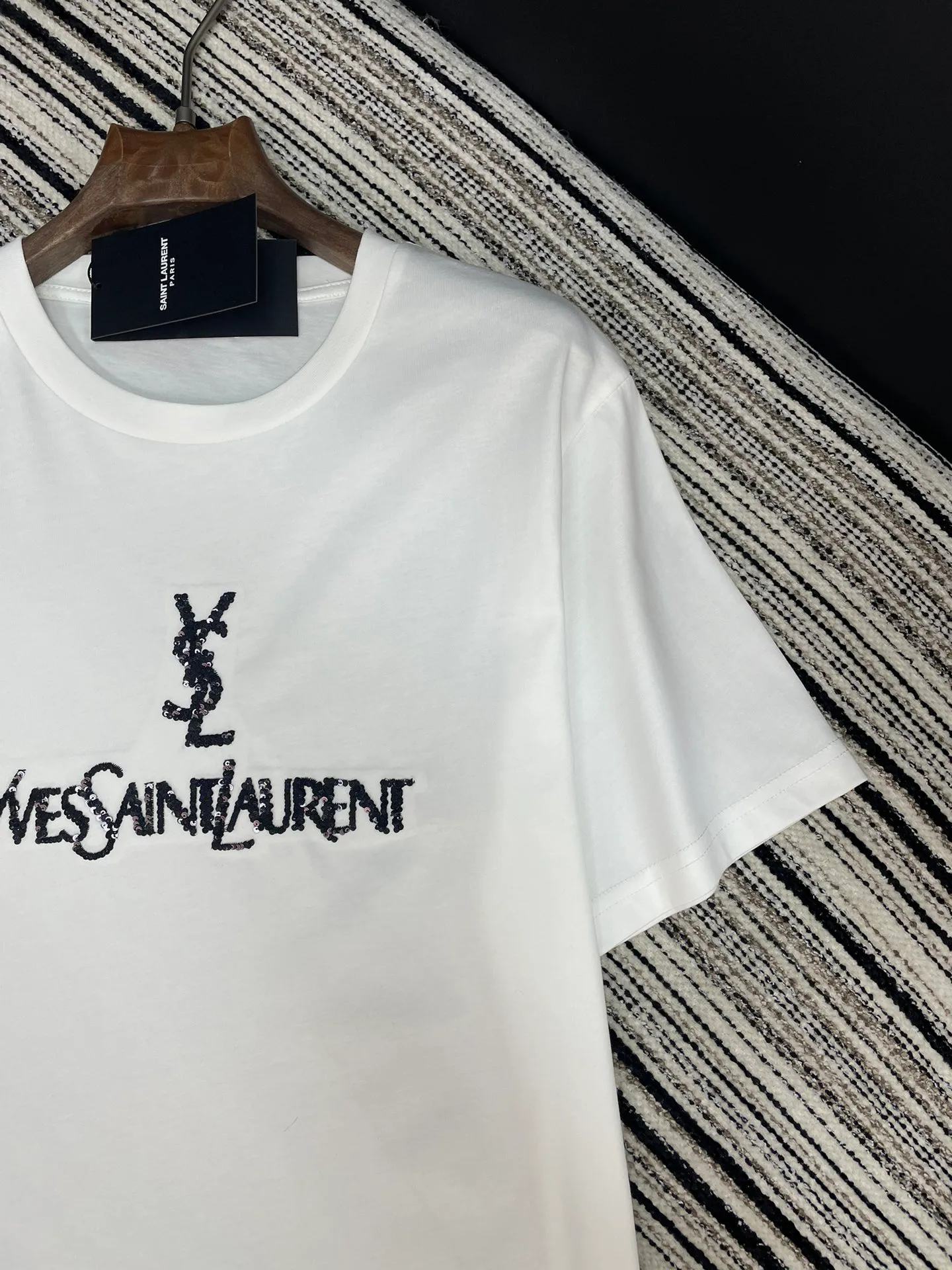 Футболки Женские Saint Laurent 1024002