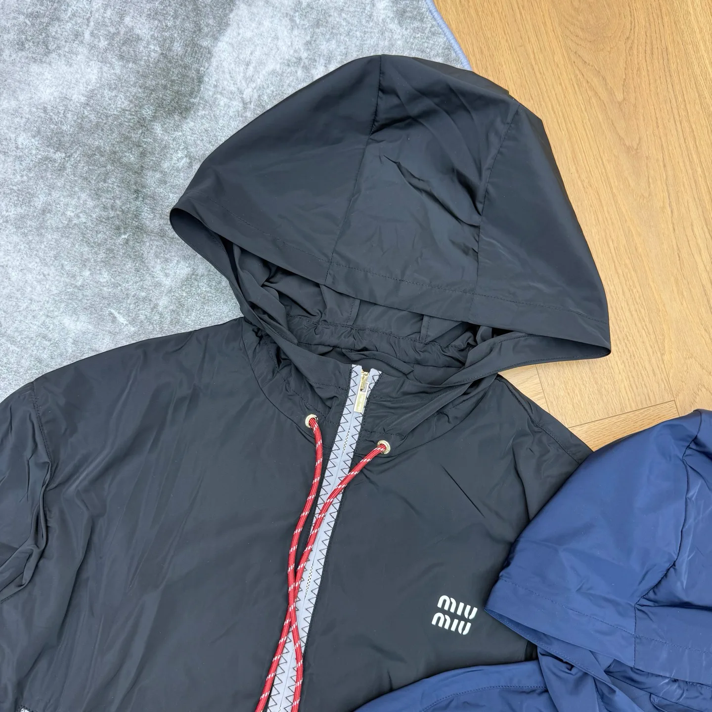 Куртки И Пуховики Женские Miu Miu 11470289