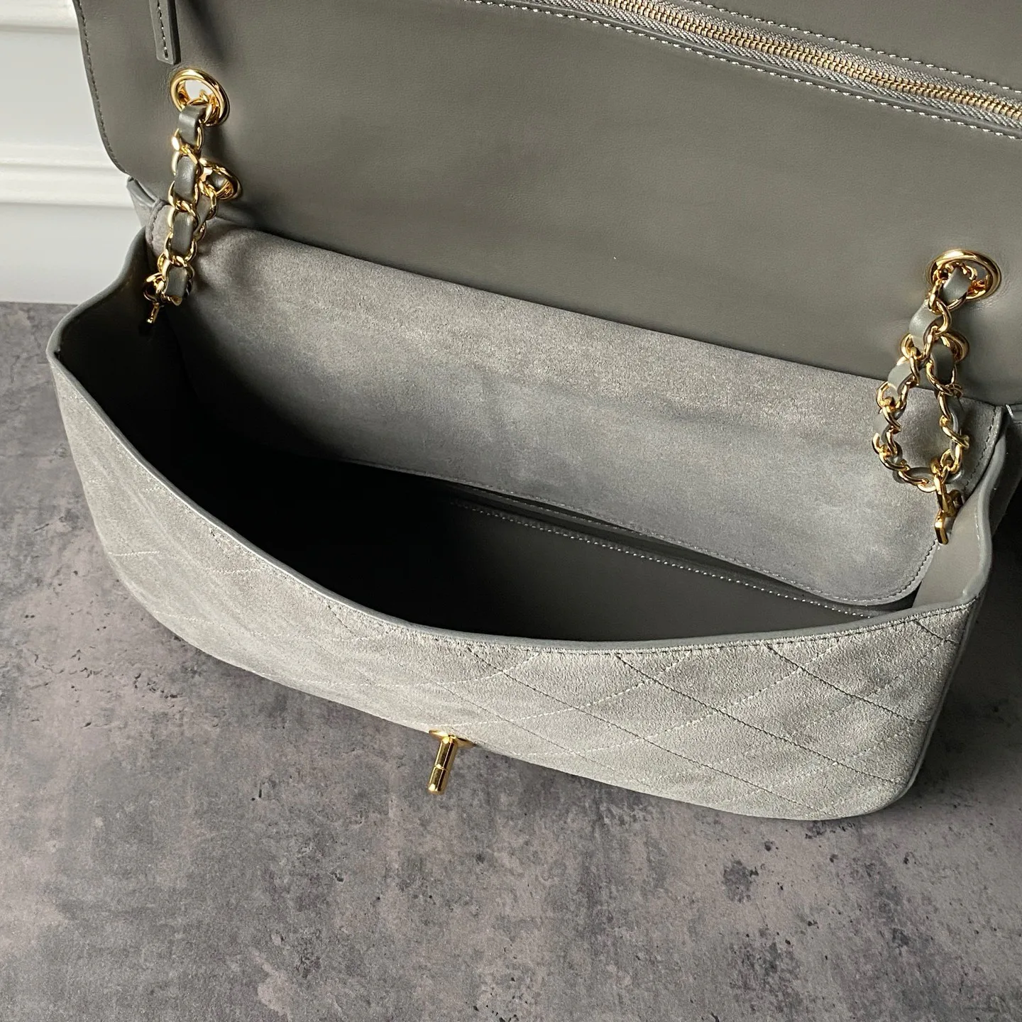 Классические Сумки Женские Chanel 18207967