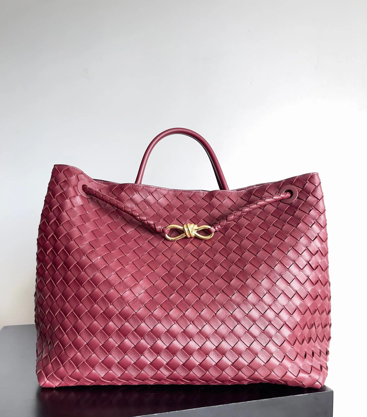 Классические Сумки Женские Bottega Veneta 17972837