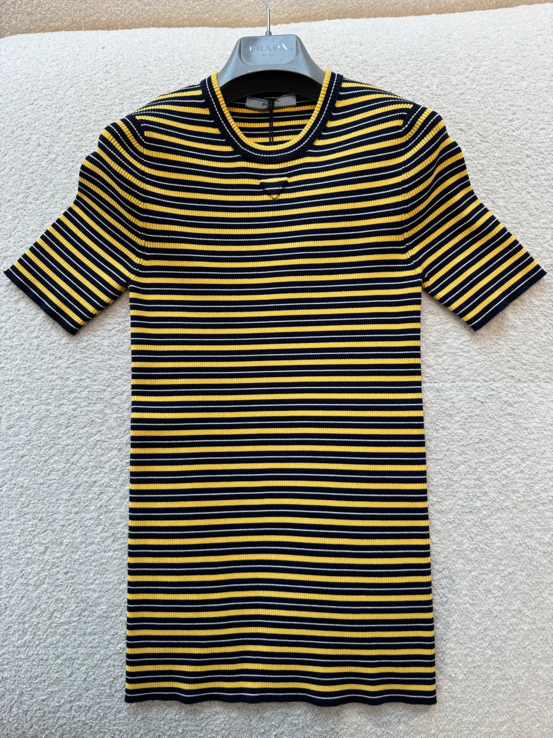 Футболки Женские Prada 12298604