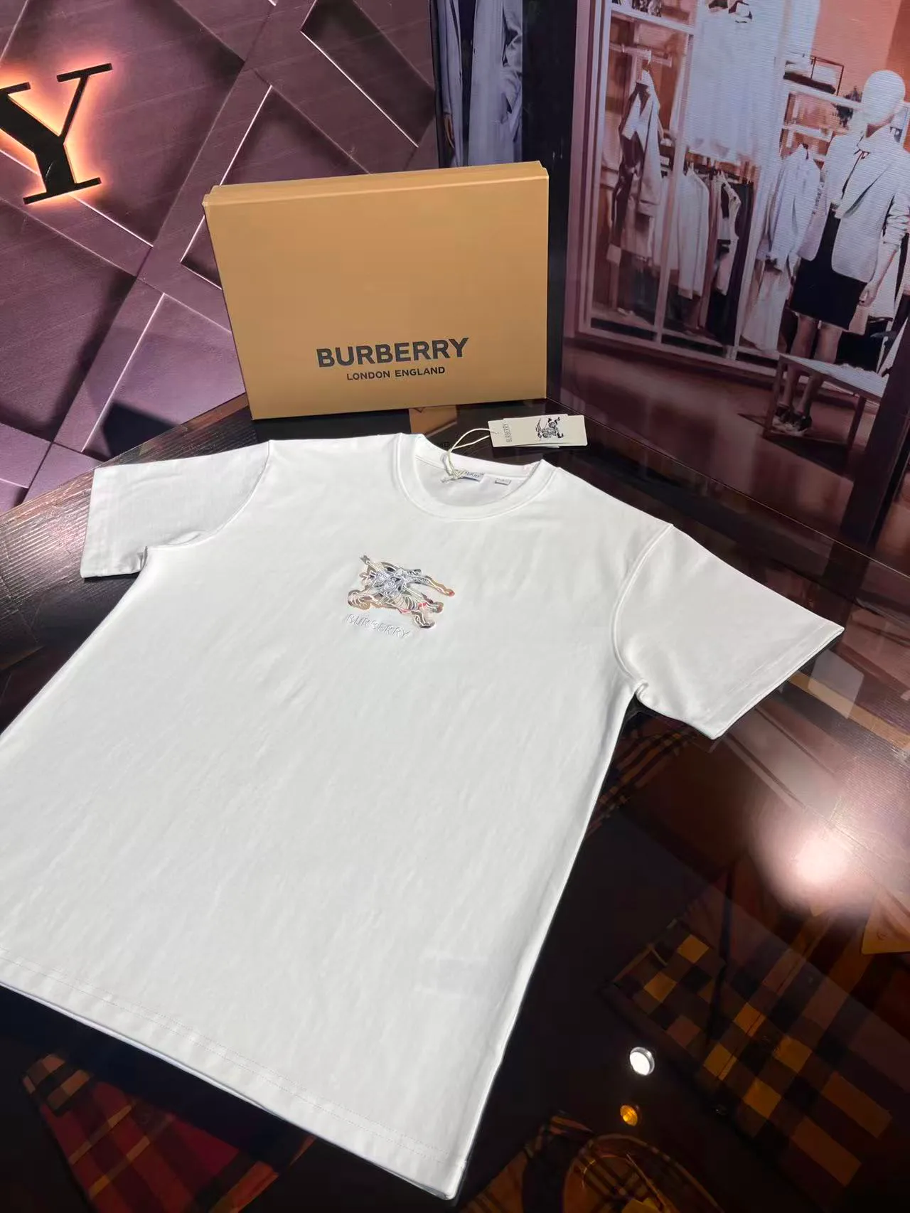 Футболки Женские Burberry 10658044