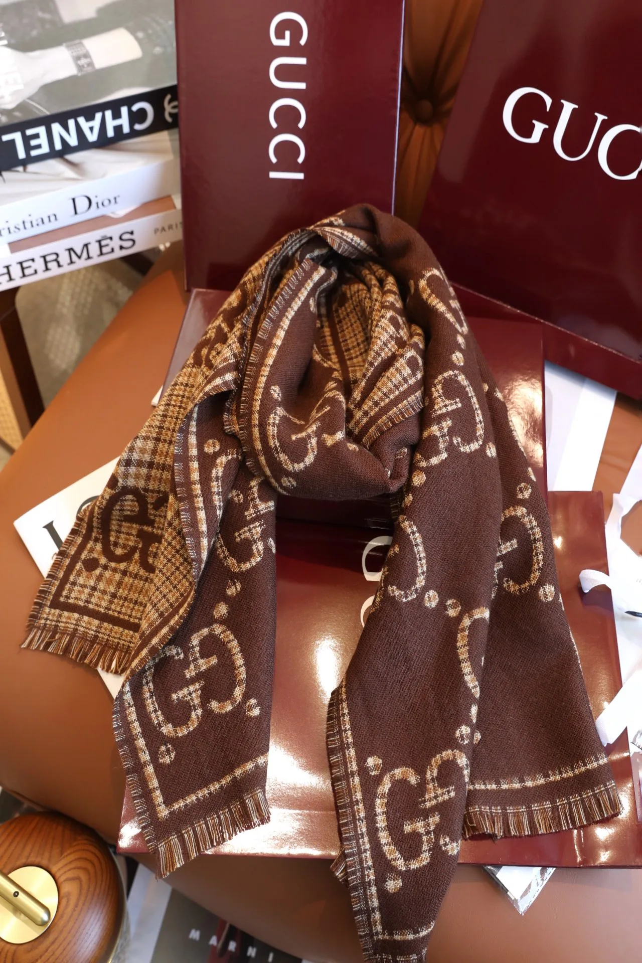 Шарфы Gucci 251401