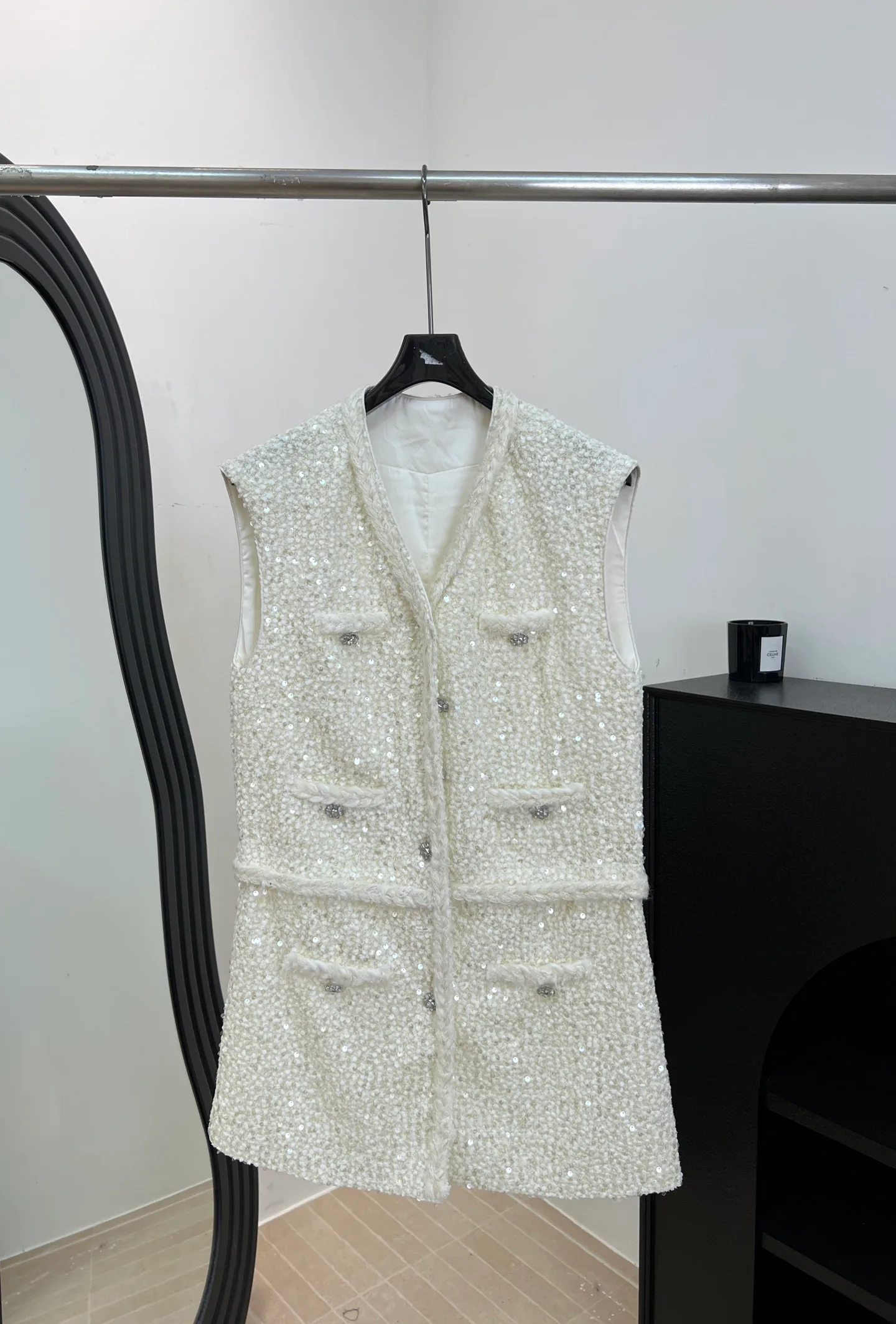 Жилеты Женские Chanel 11700176