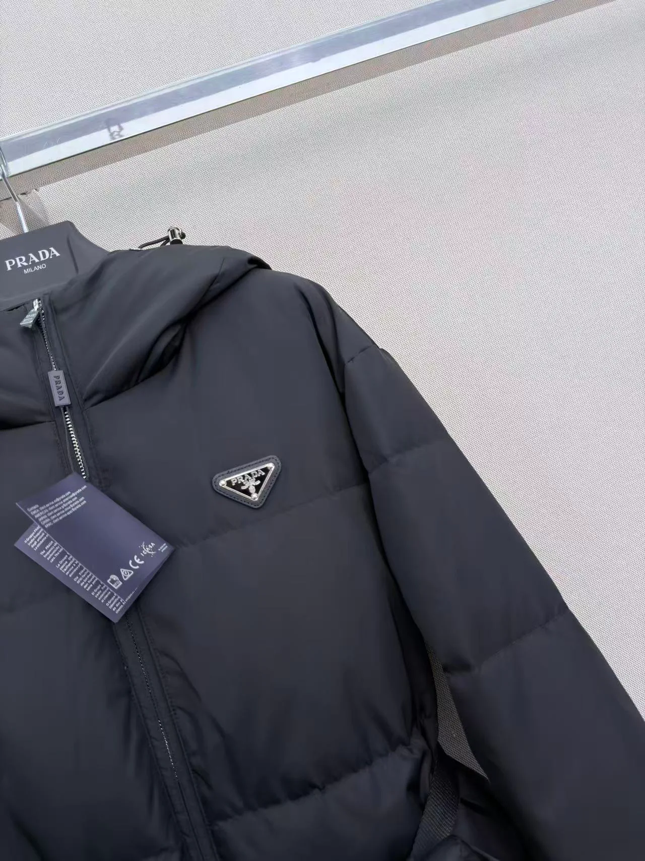 Куртки И Пуховики Женские Prada 18185821