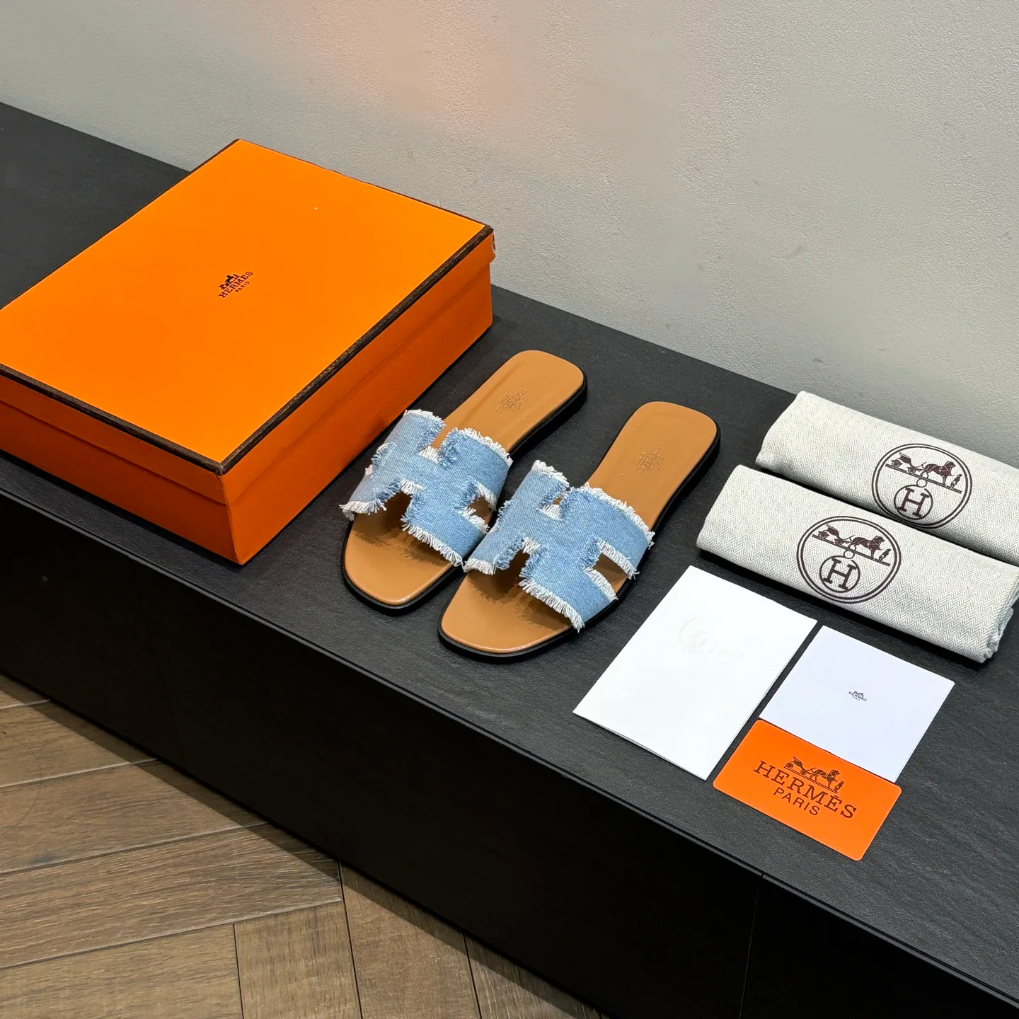 Шлепанцы Женские Hermes 1823106