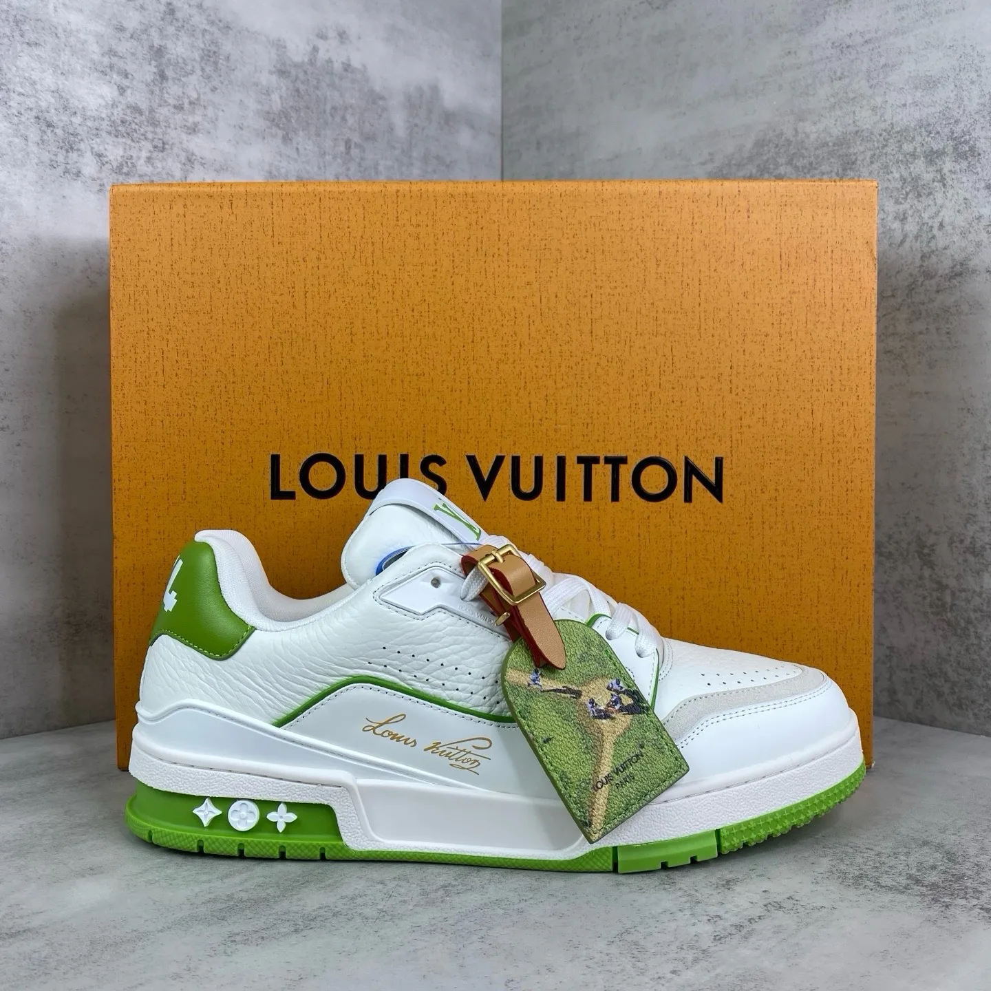 Кроссовки Женские Louis Vuitton 18810897