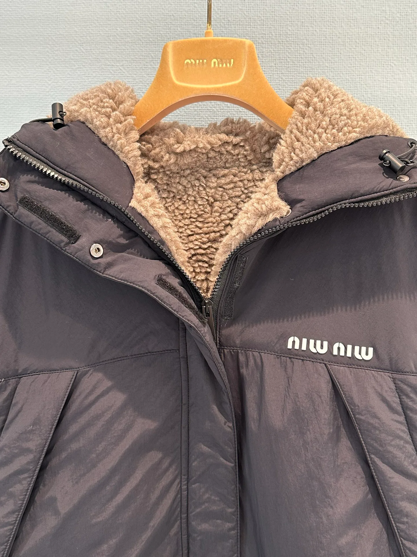 Куртки И Пуховики Женские Miu Miu 19772251