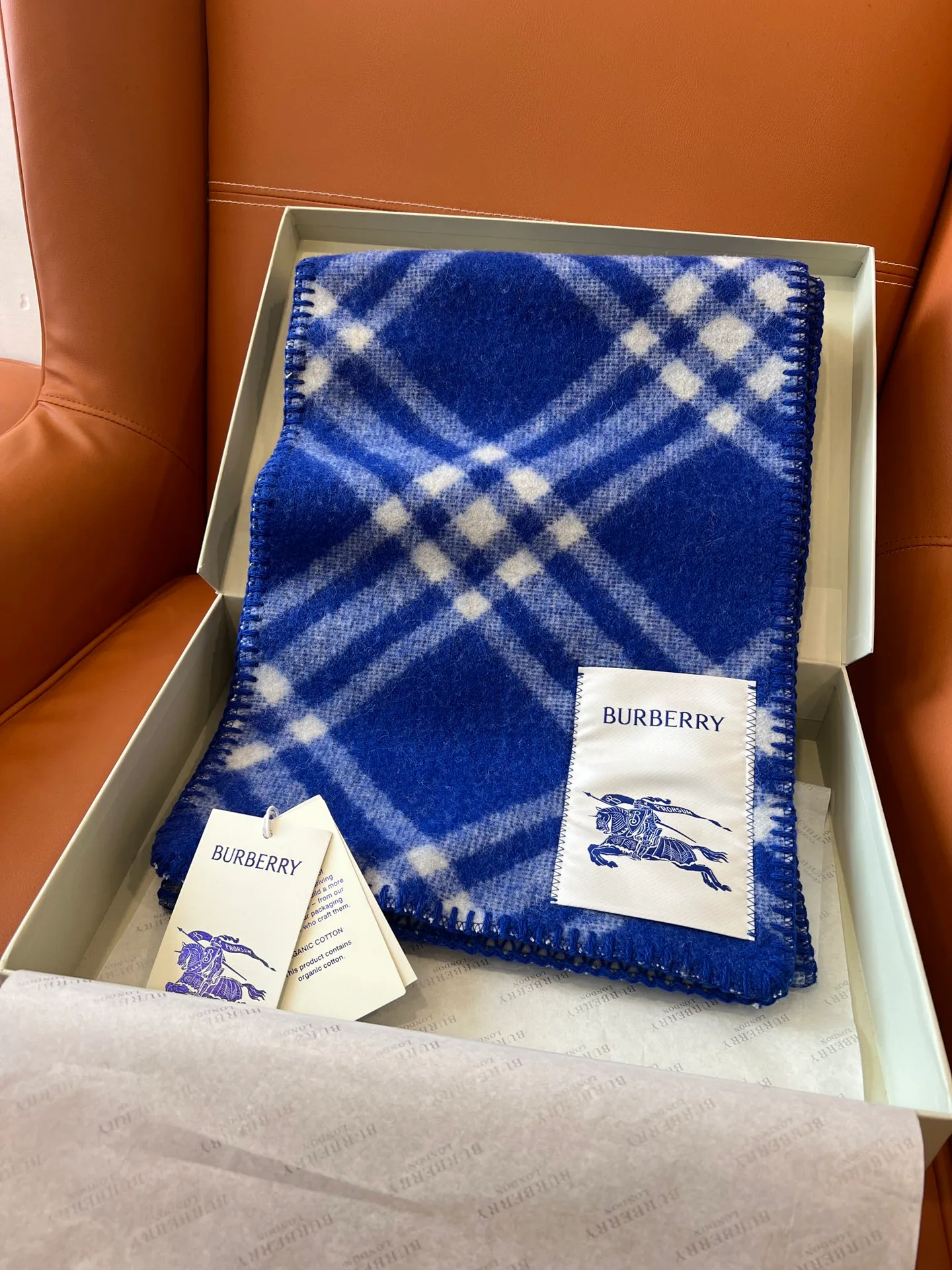 Шарфы Burberry 4518654