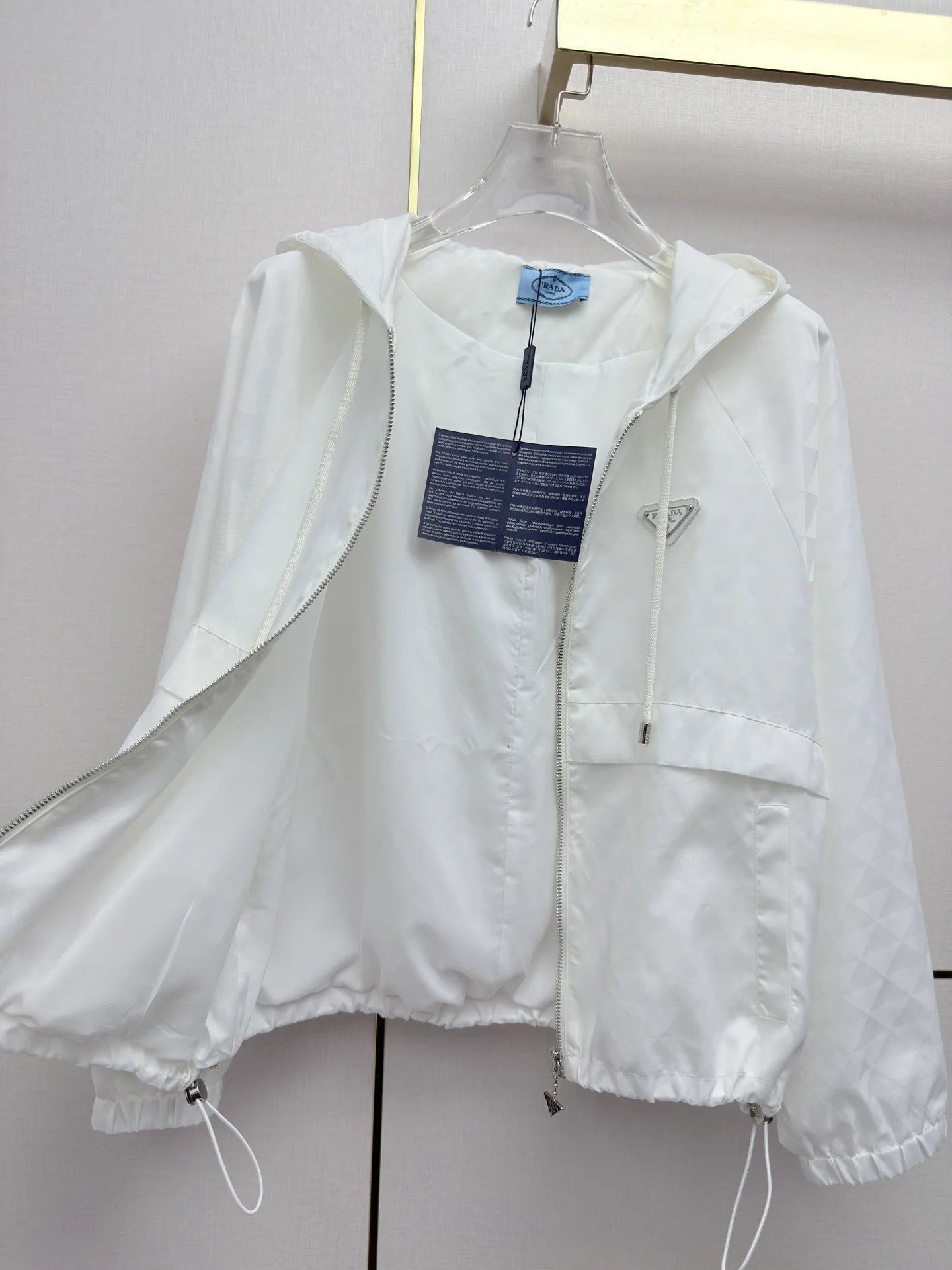 Куртки И Пуховики Женские Prada 12752346