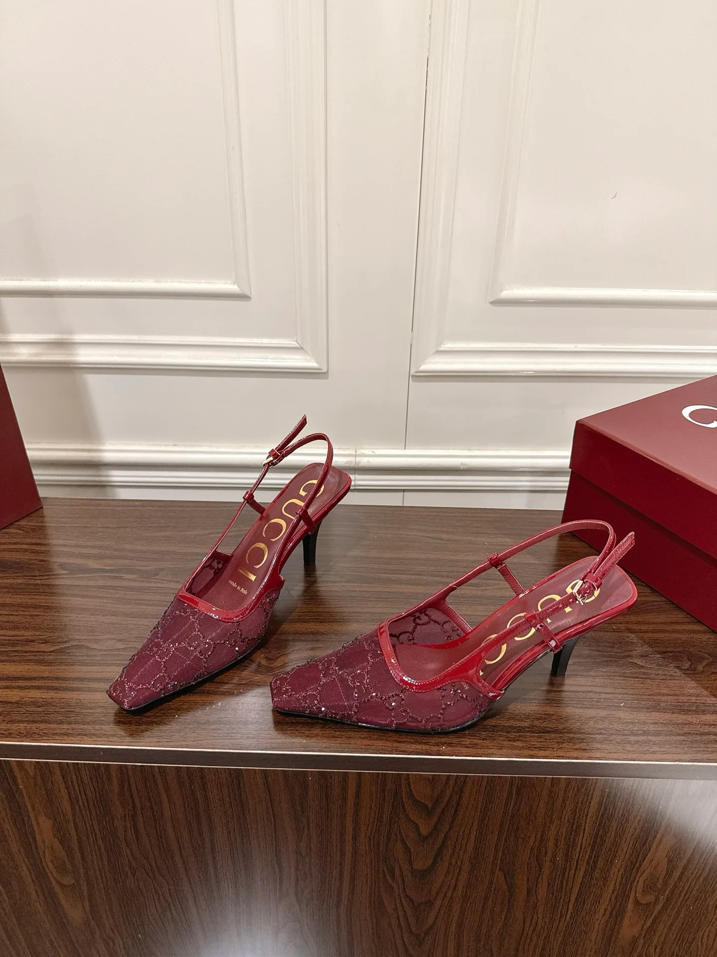 Босоножки Женские Gucci 13071901