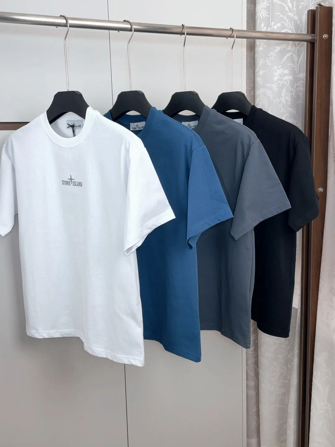 Футболки Женские Stone Island 1822683