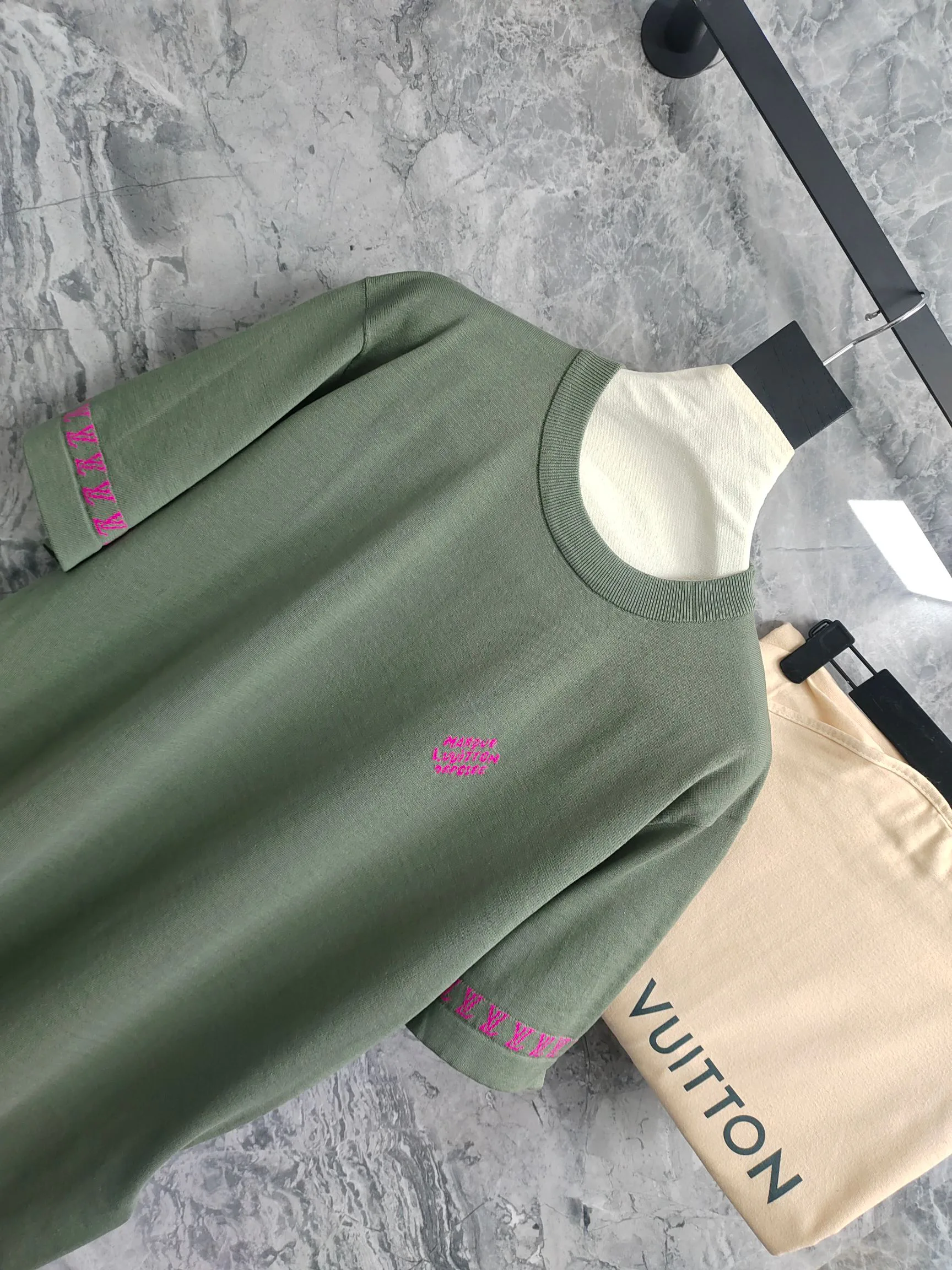 Футболки Женские Louis Vuitton 11591212