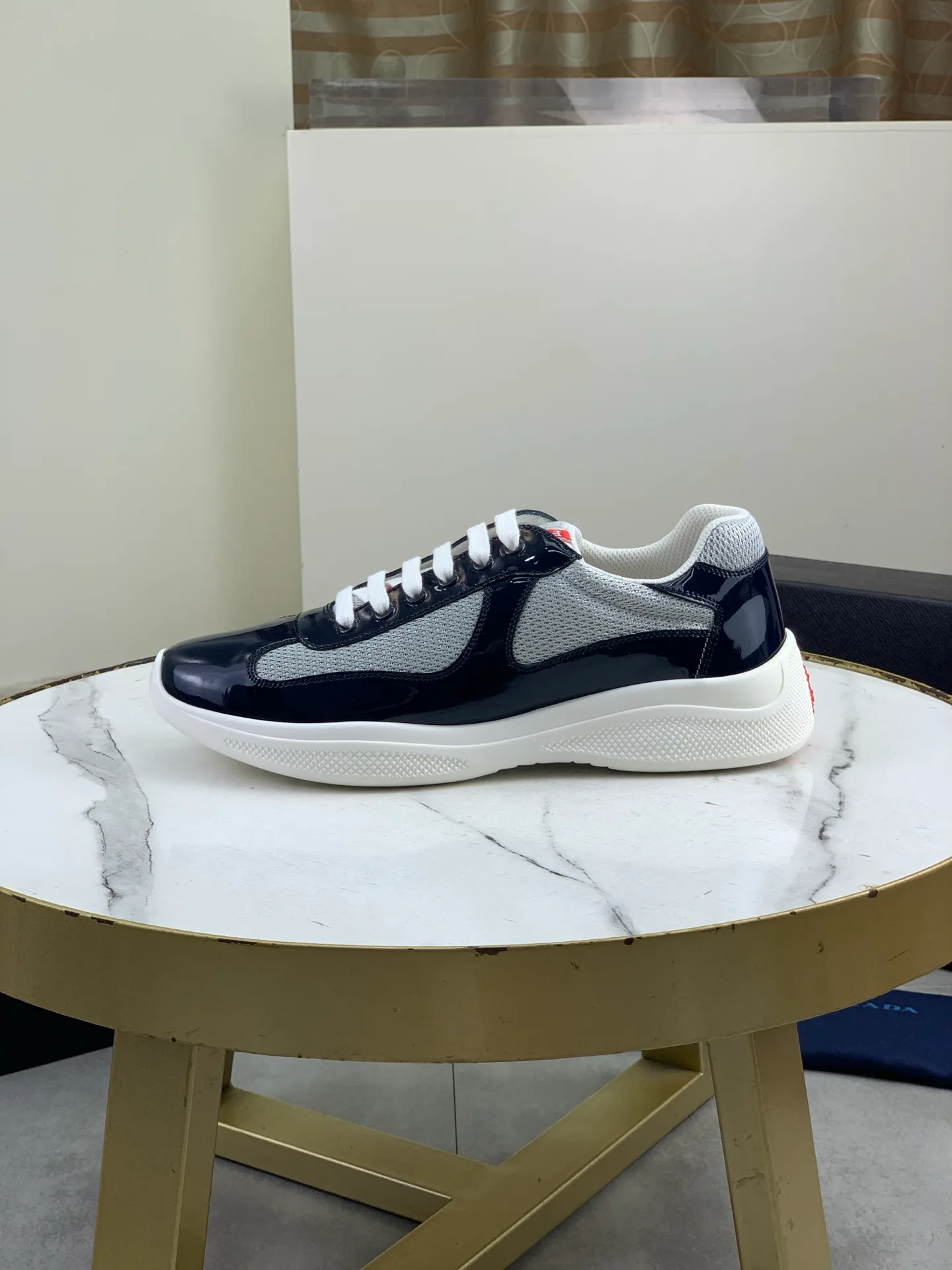Кроссовки Женские Prada 18365157
